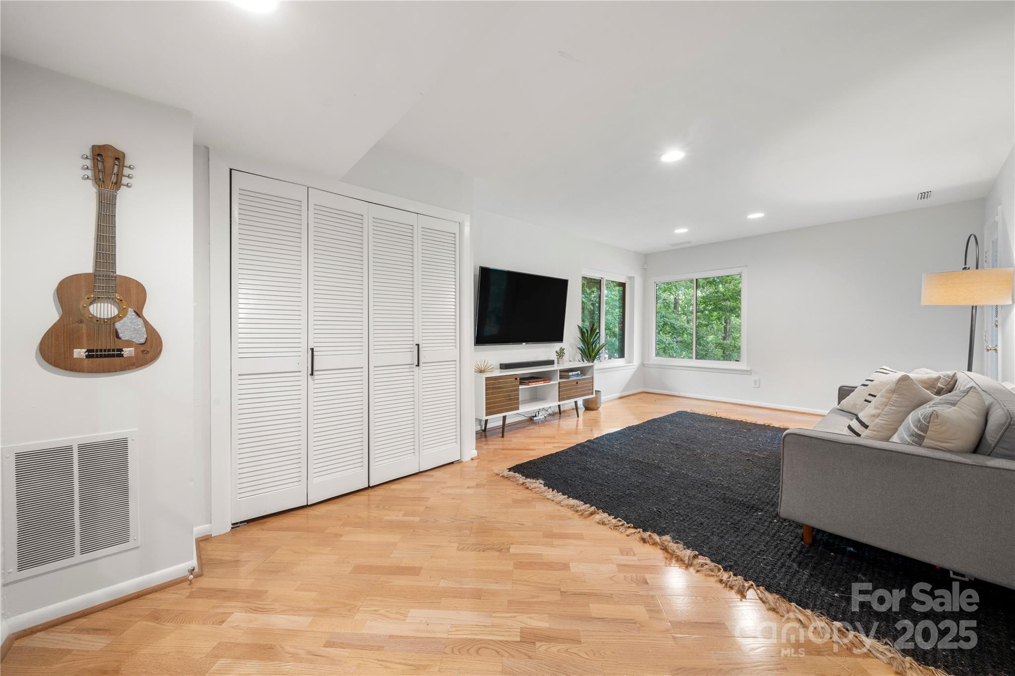 River Hills - Residential