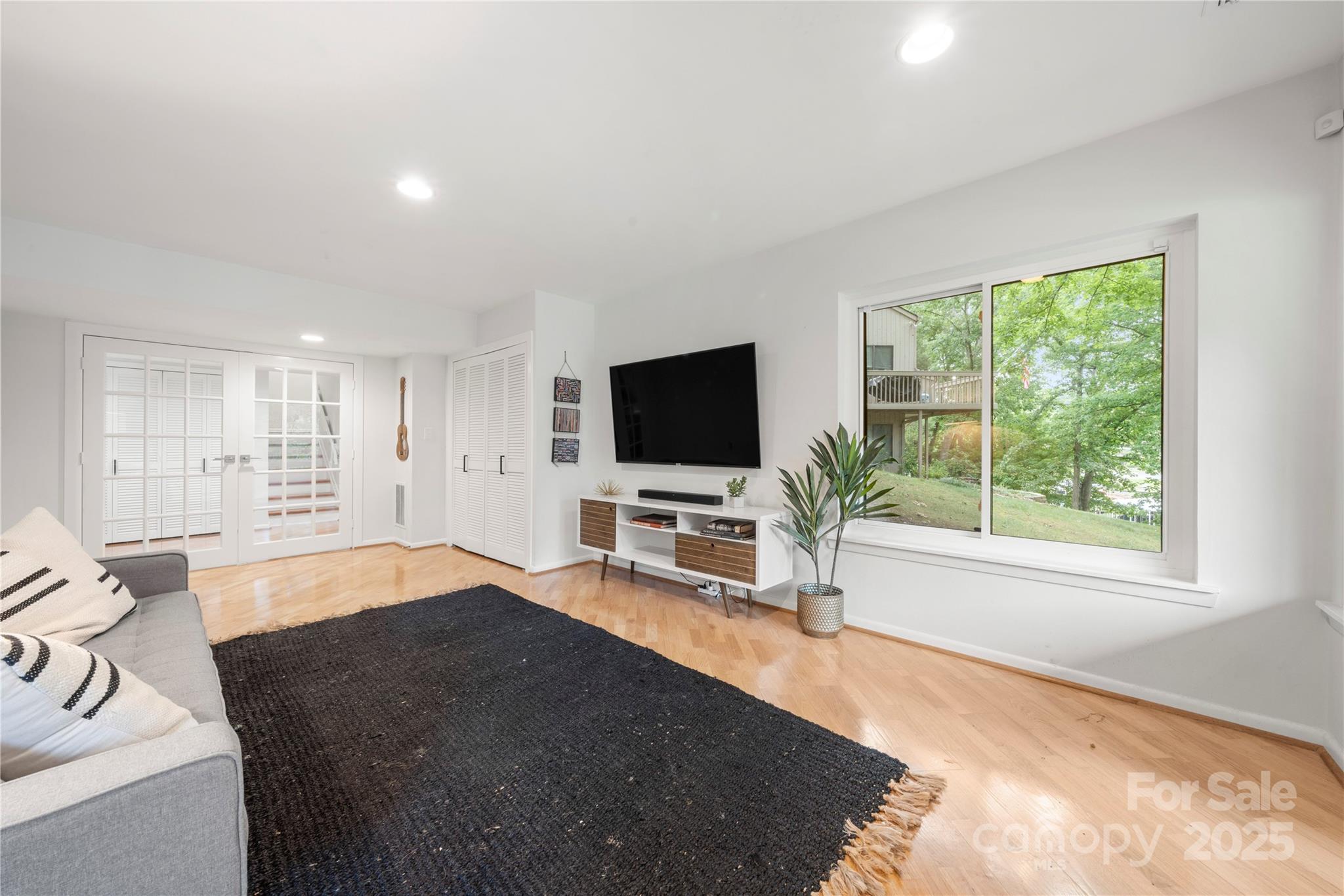 River Hills - Residential