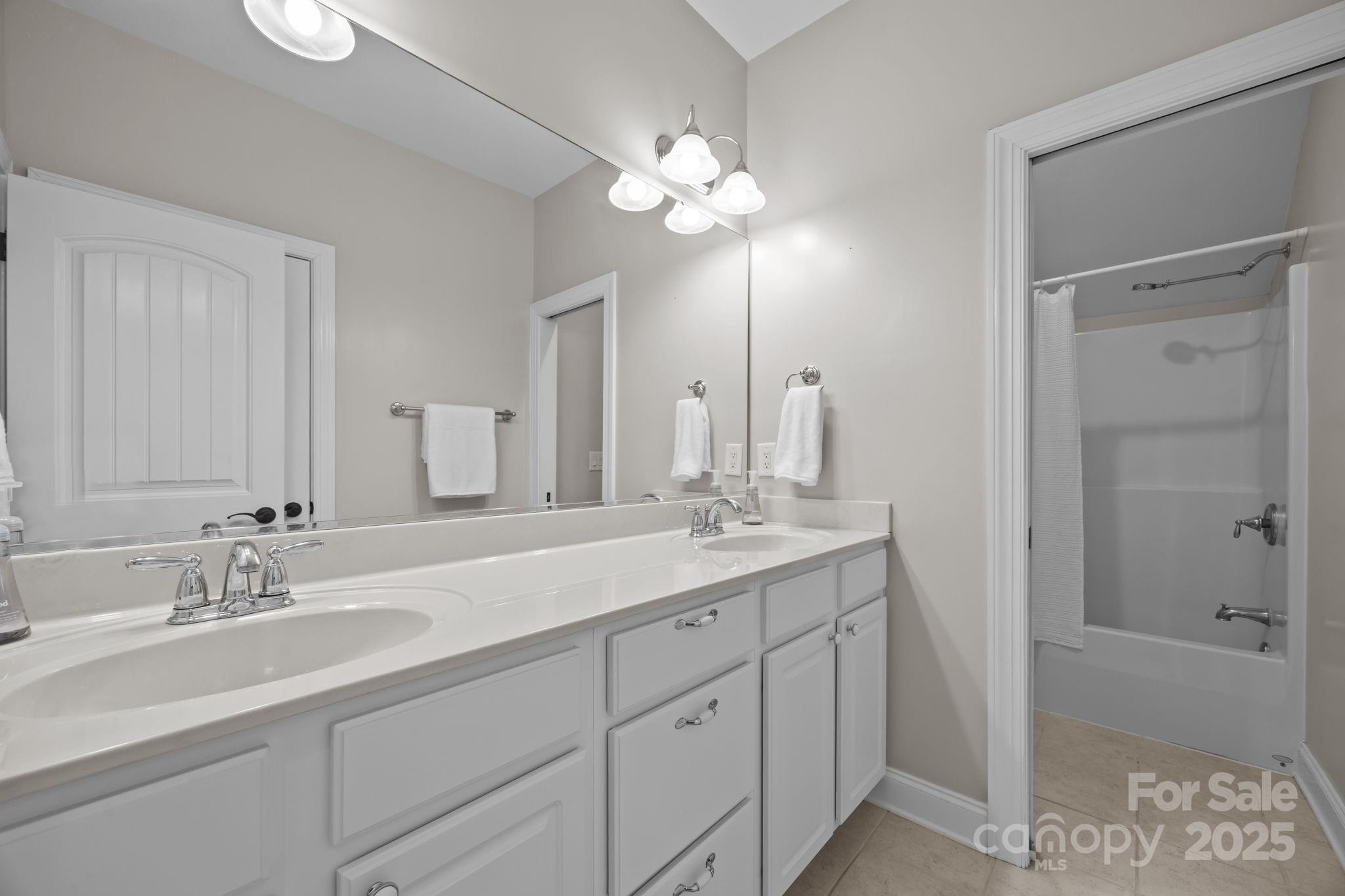 Hollabrook Farm - Residential