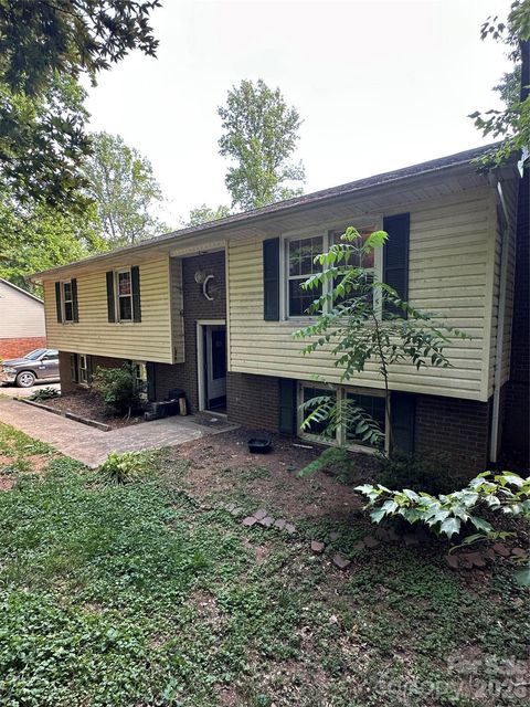 306 New Orleans Boulevard 48 Morganton NC 28655