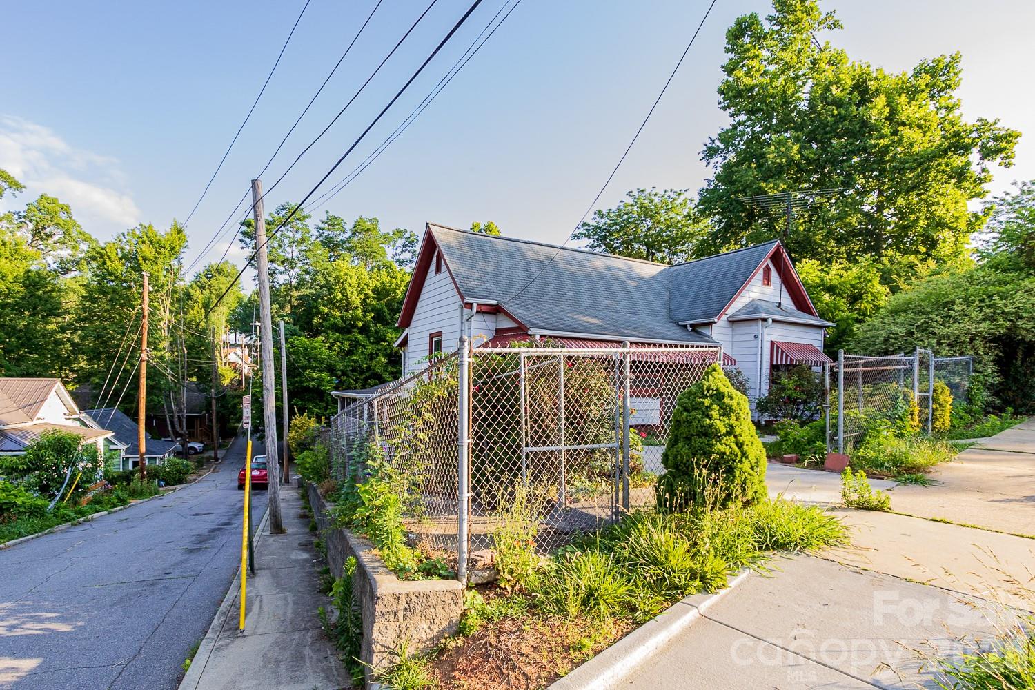 91 Clingman Avenue