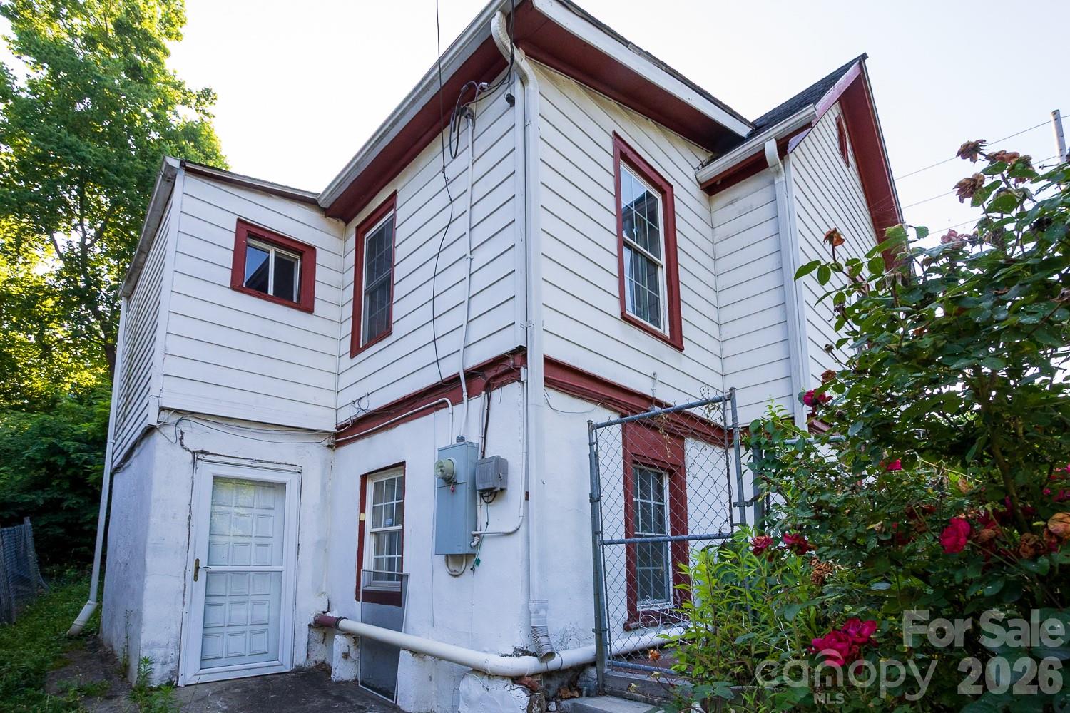 91 Clingman Avenue