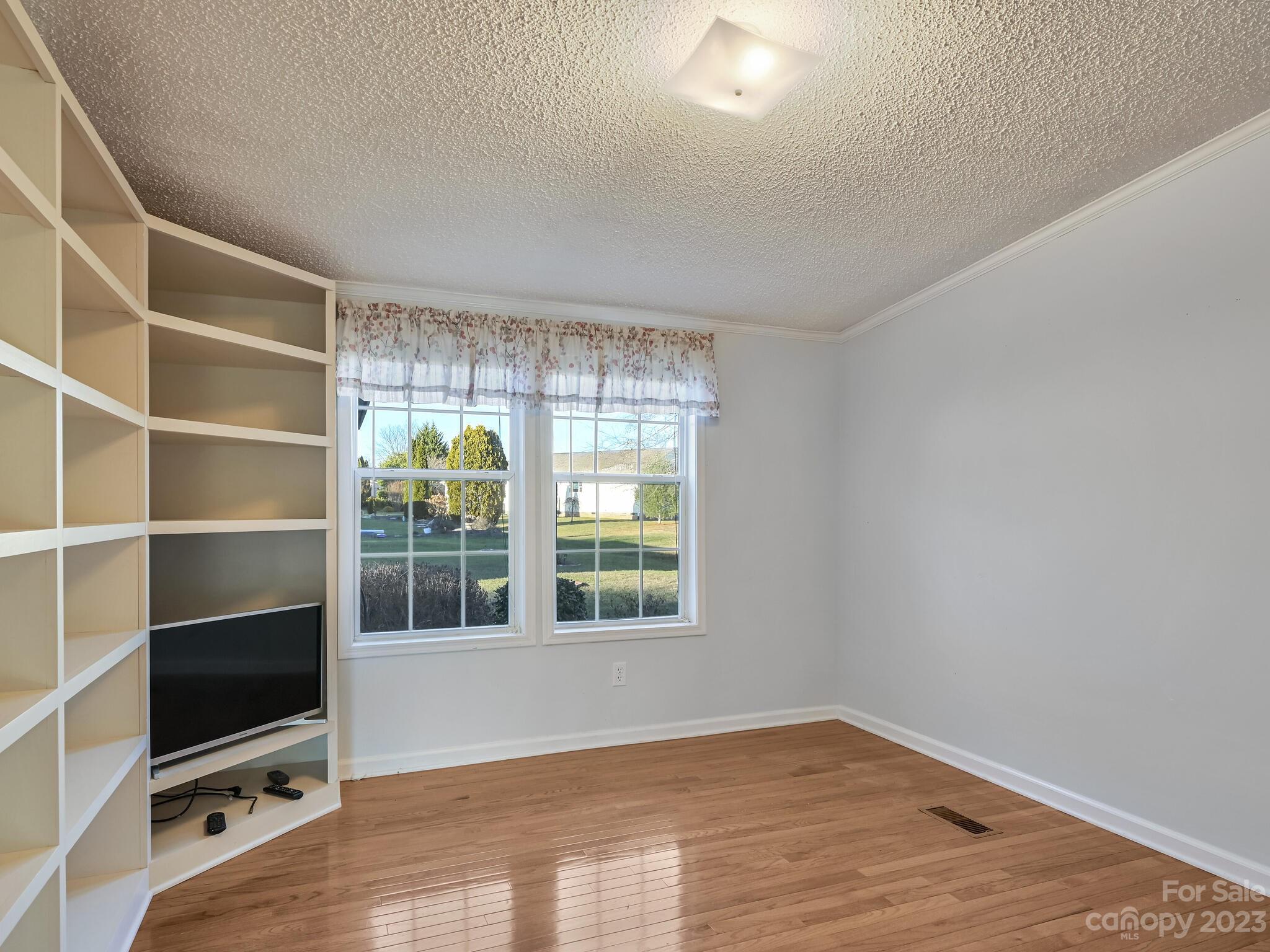 Riverwind - Residential