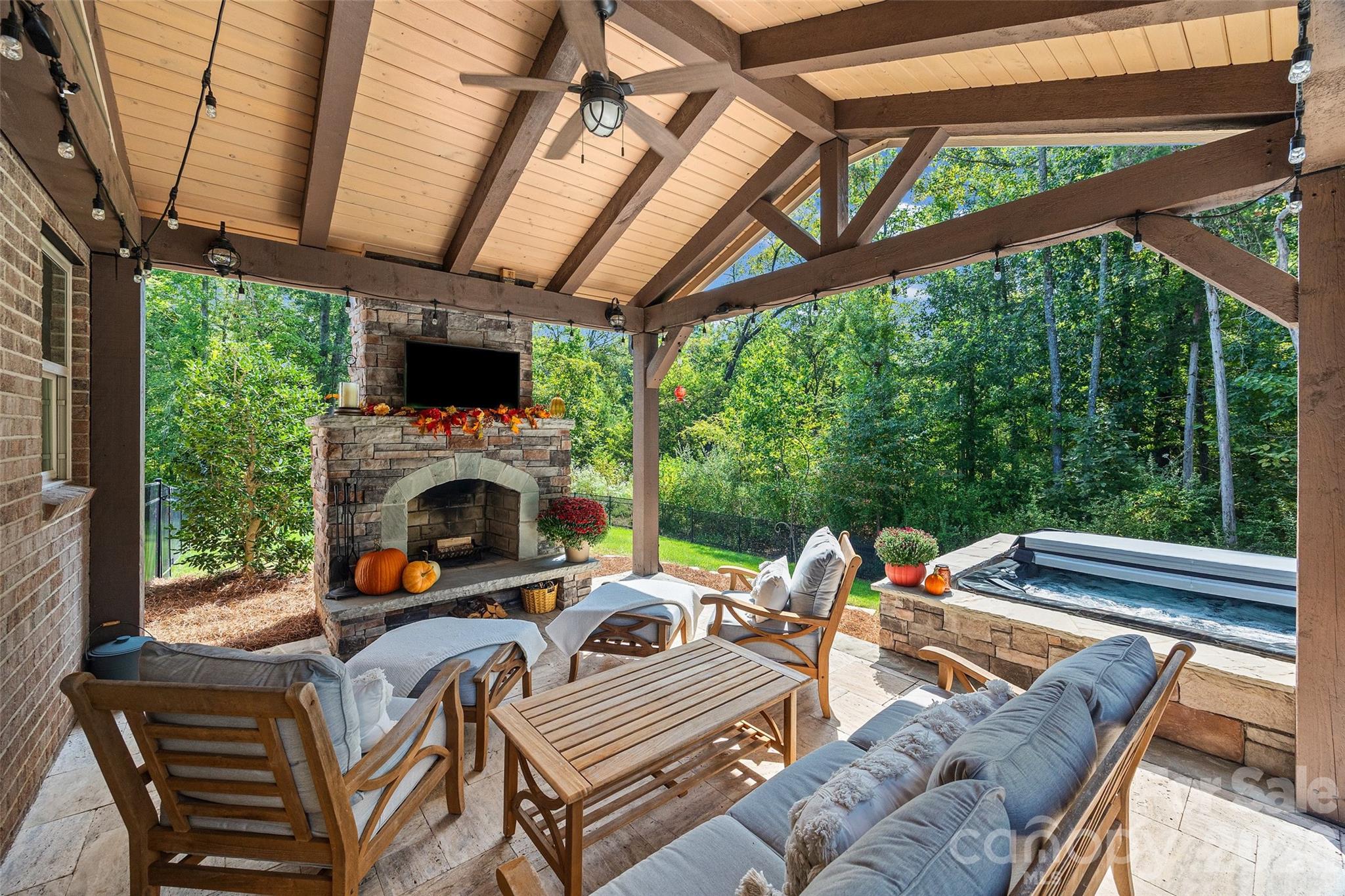 11200 Glanmire Drive