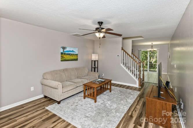 43 Sunny Meadows Boulevard