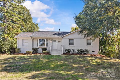 6701 Lynmont Drive Charlotte NC 28212