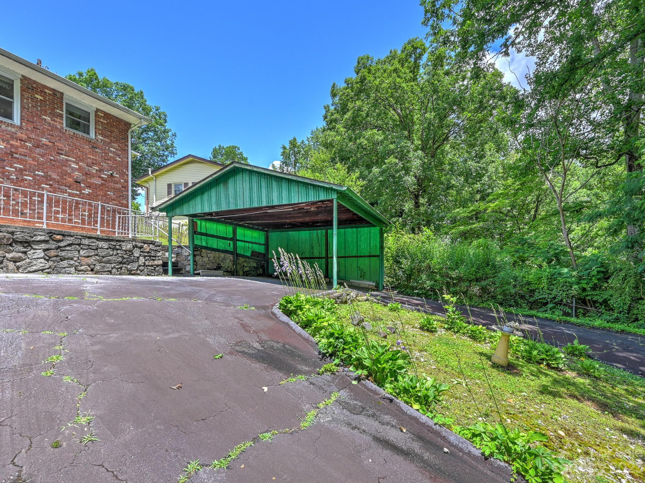 Pine Brook - Residential