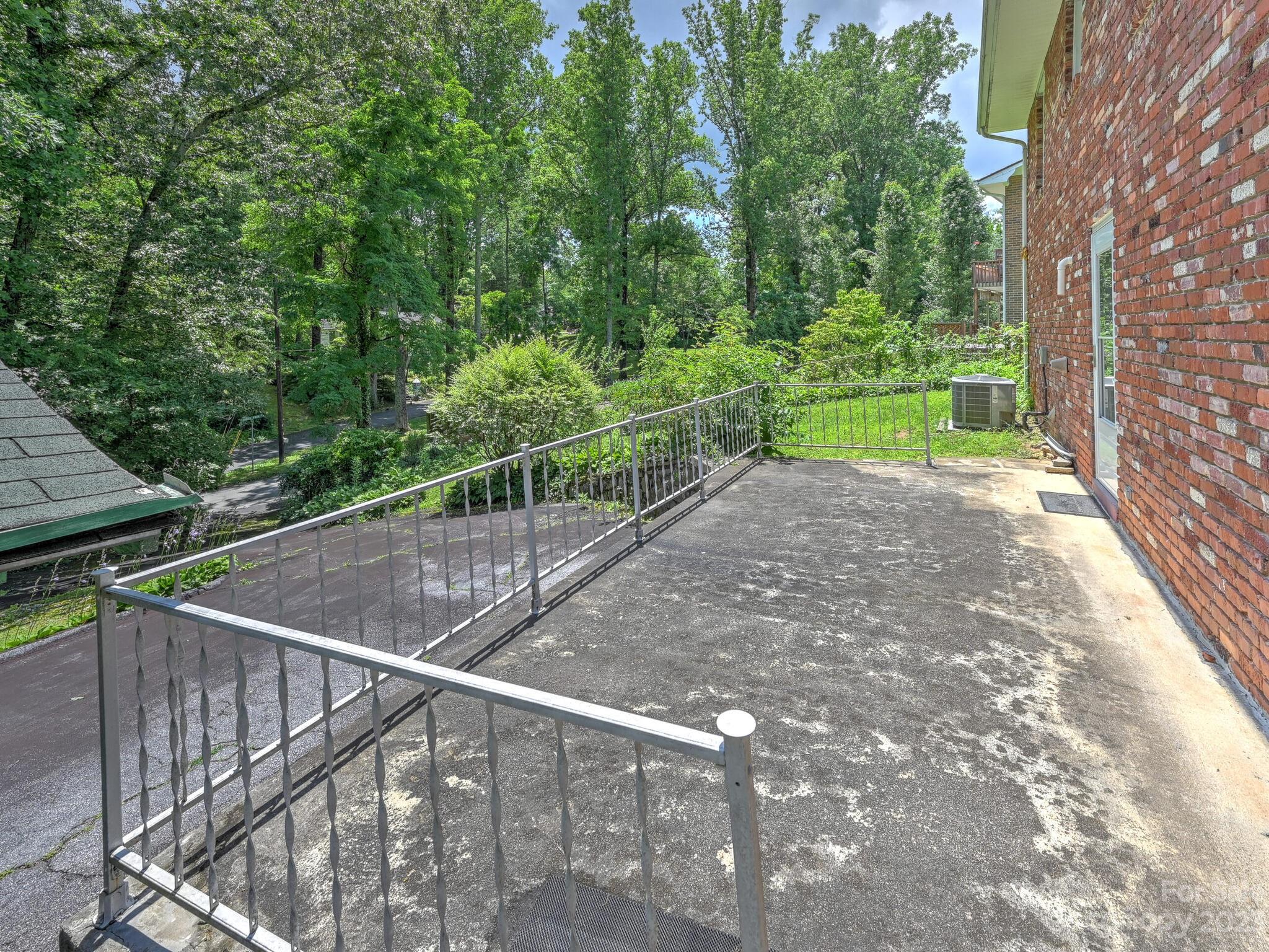Pine Brook - Residential