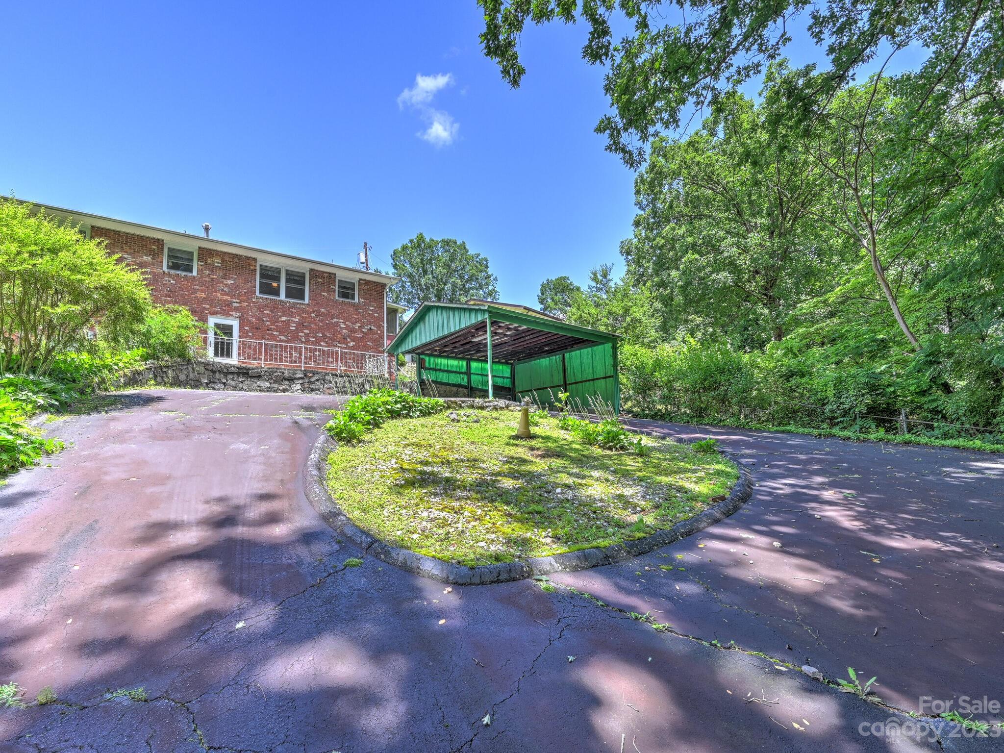 Pine Brook - Residential