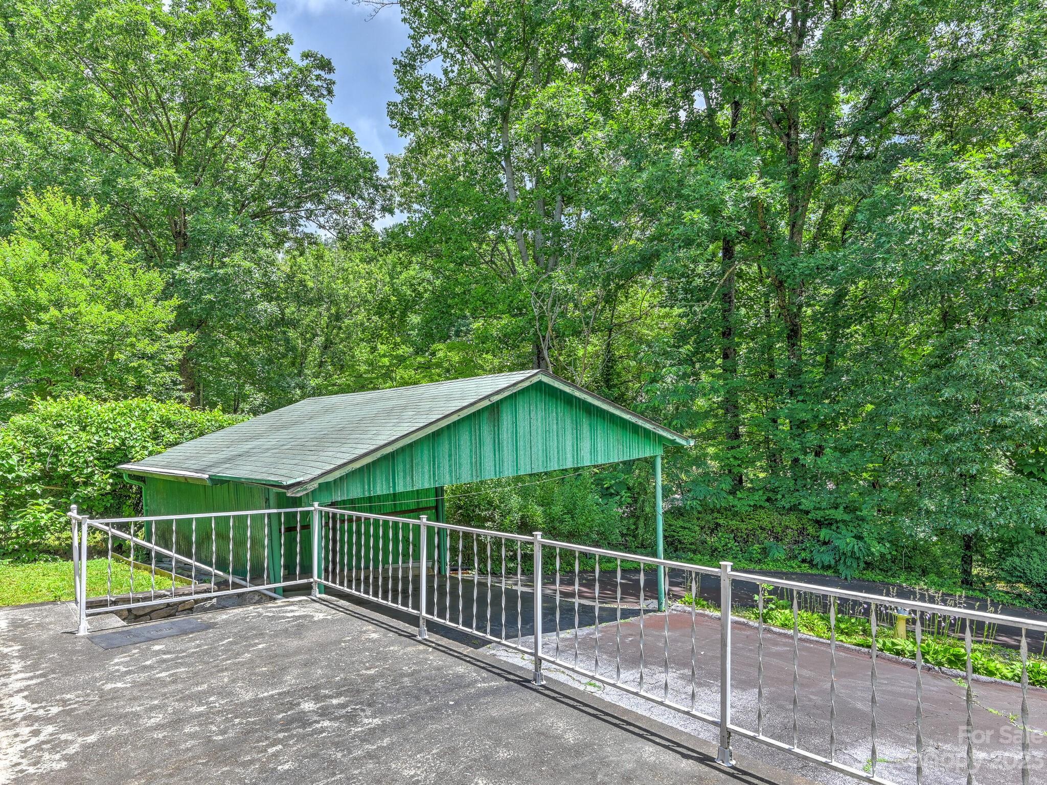 Pine Brook - Residential