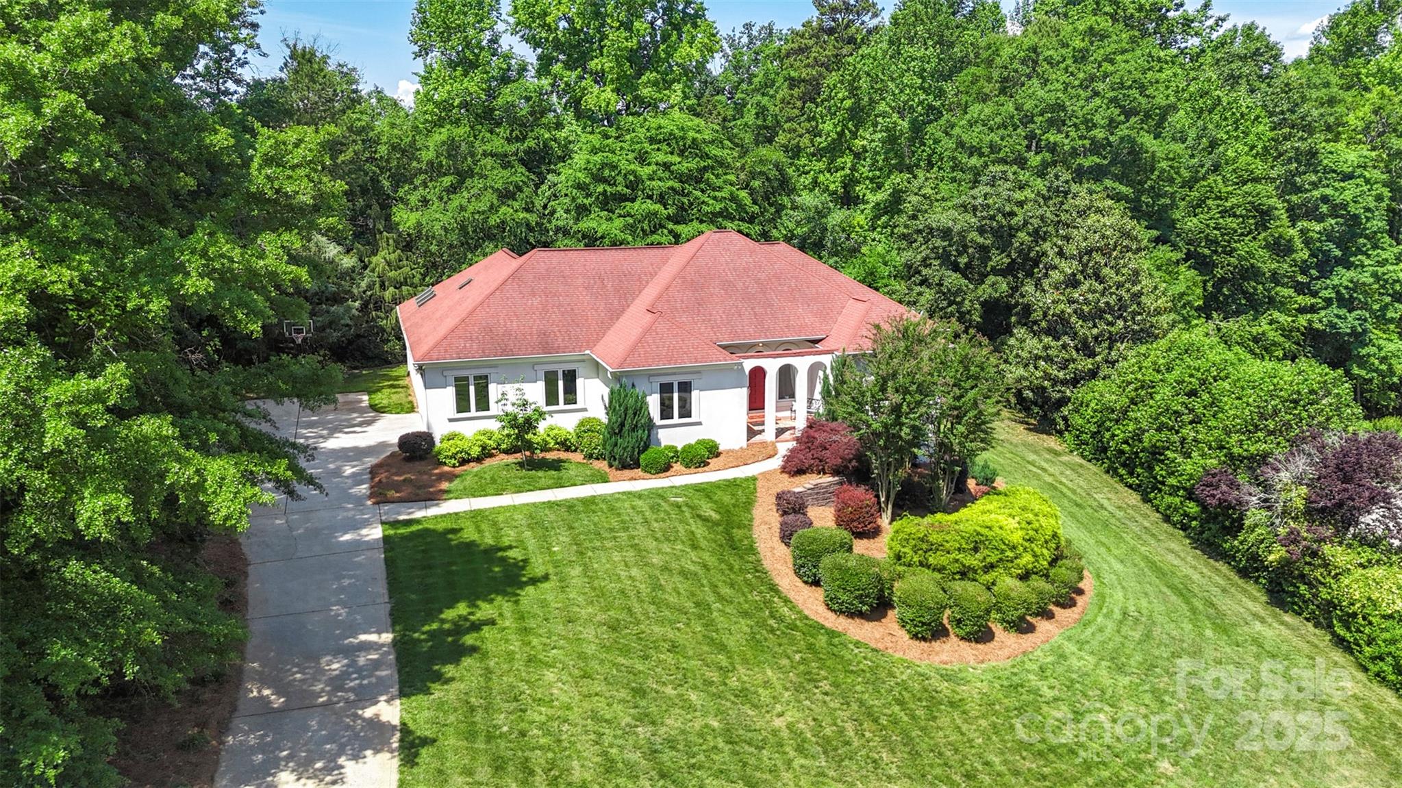 1004 Berwick Court