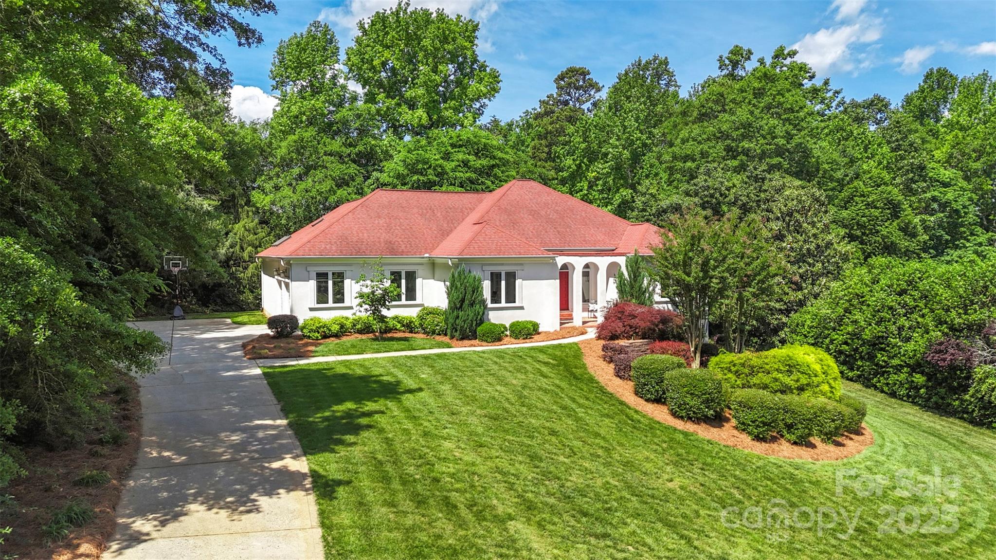 1004 Berwick Court