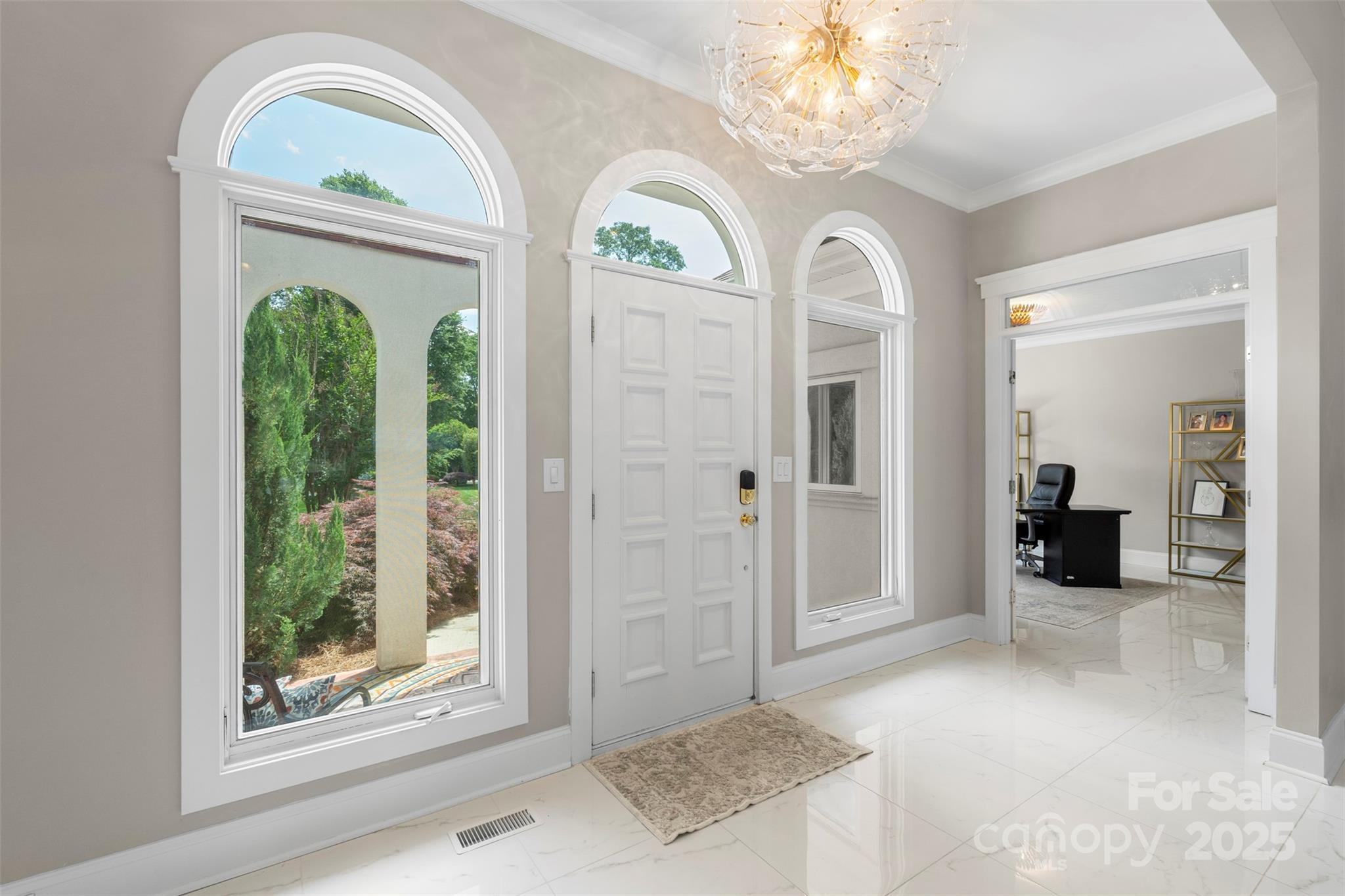 1004 Berwick Court