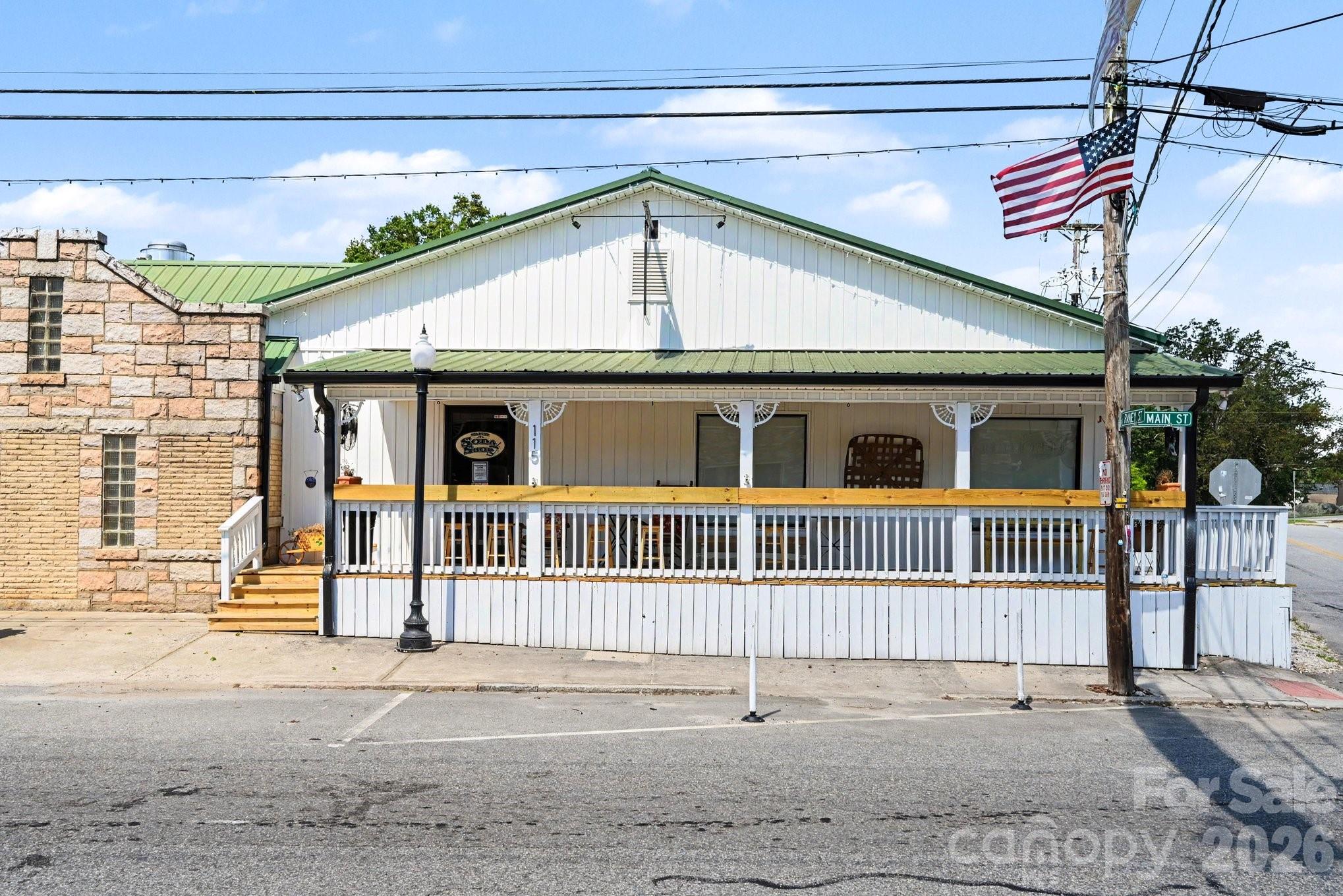 117 & 115 Main Street N