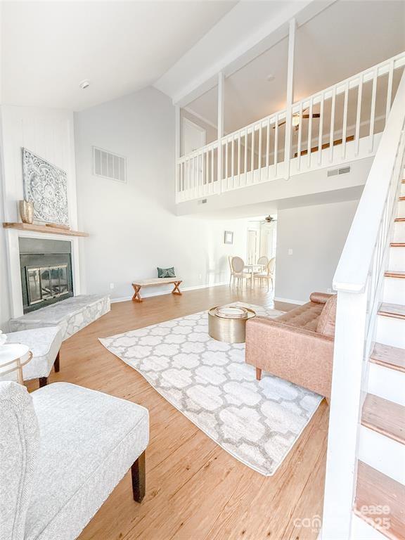 8224 Rittenhouse Circle