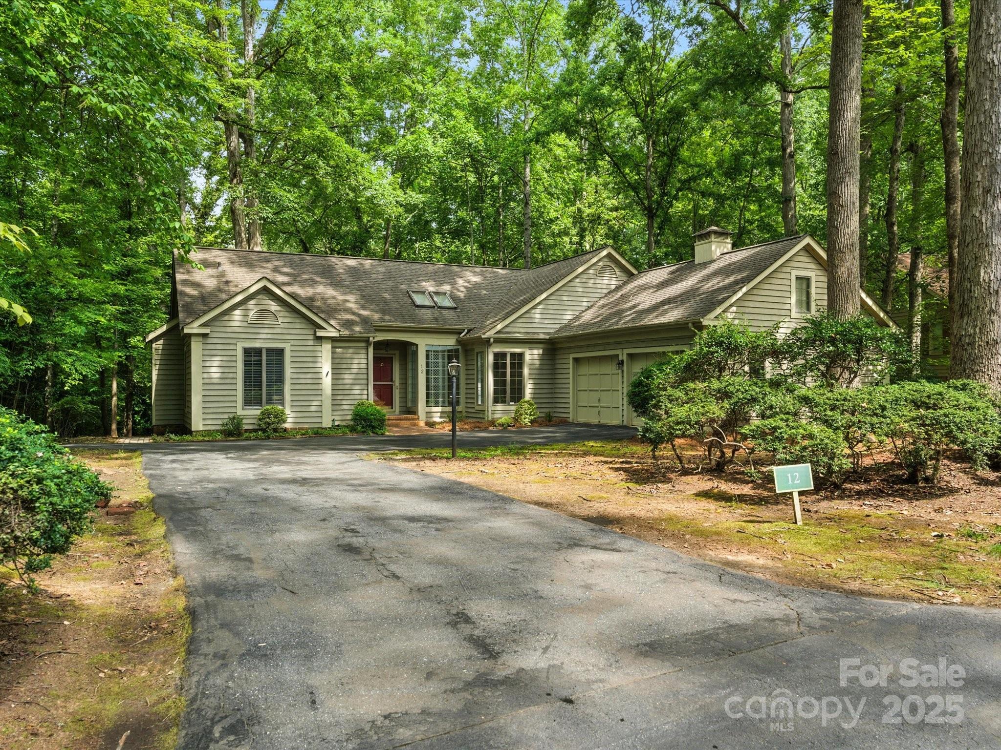 RIVER HILLS - Residential