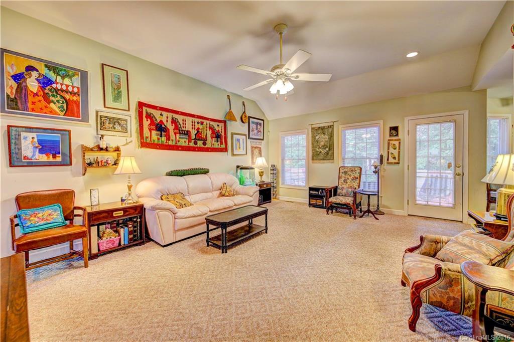 Quiet Creek - Residential