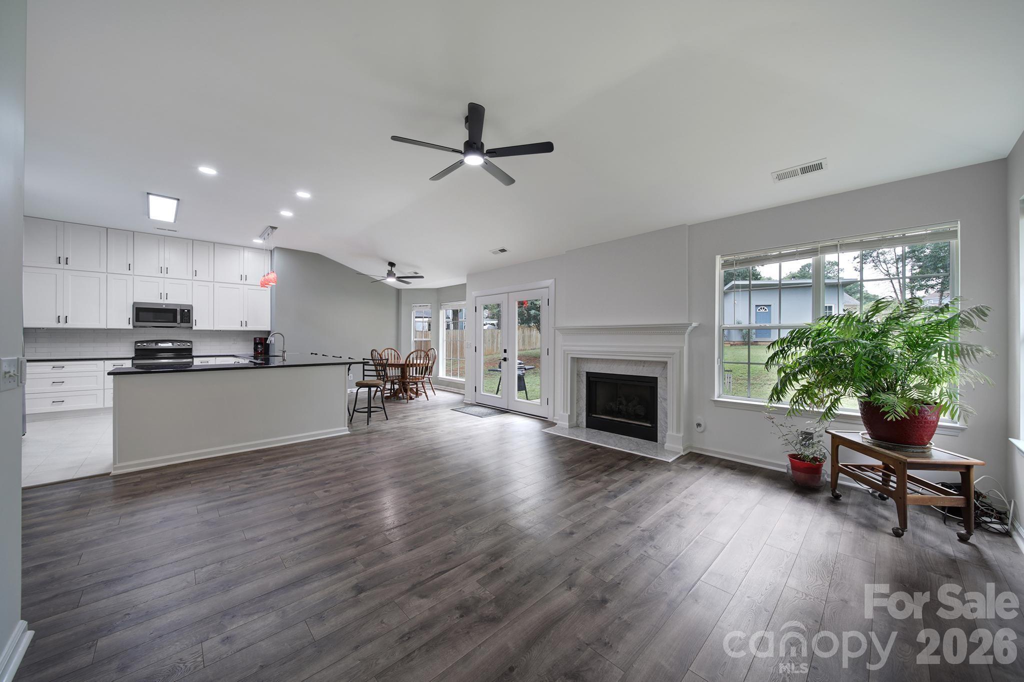 1383 Saint Katherines Way