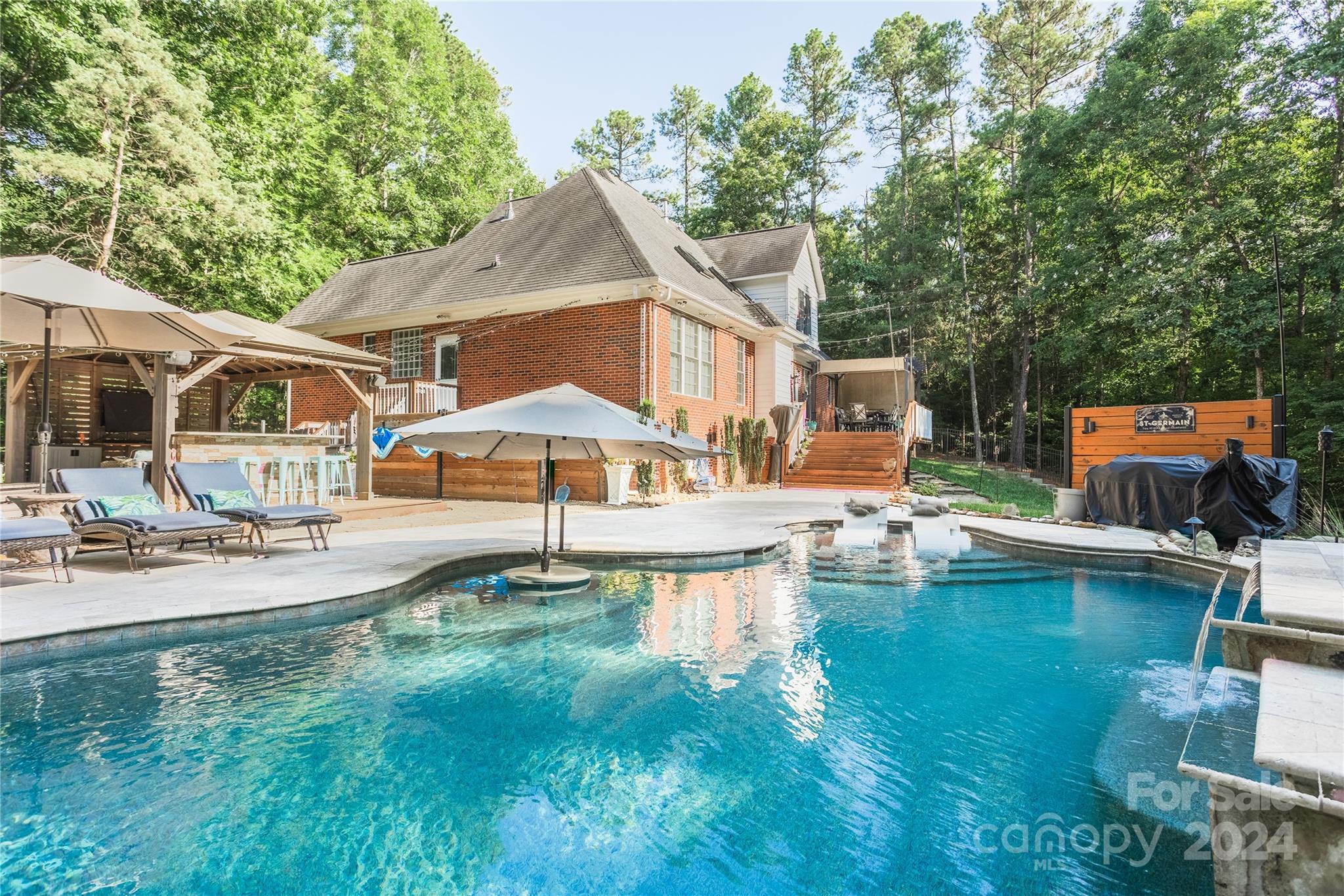 Mariners Bluff - Residential