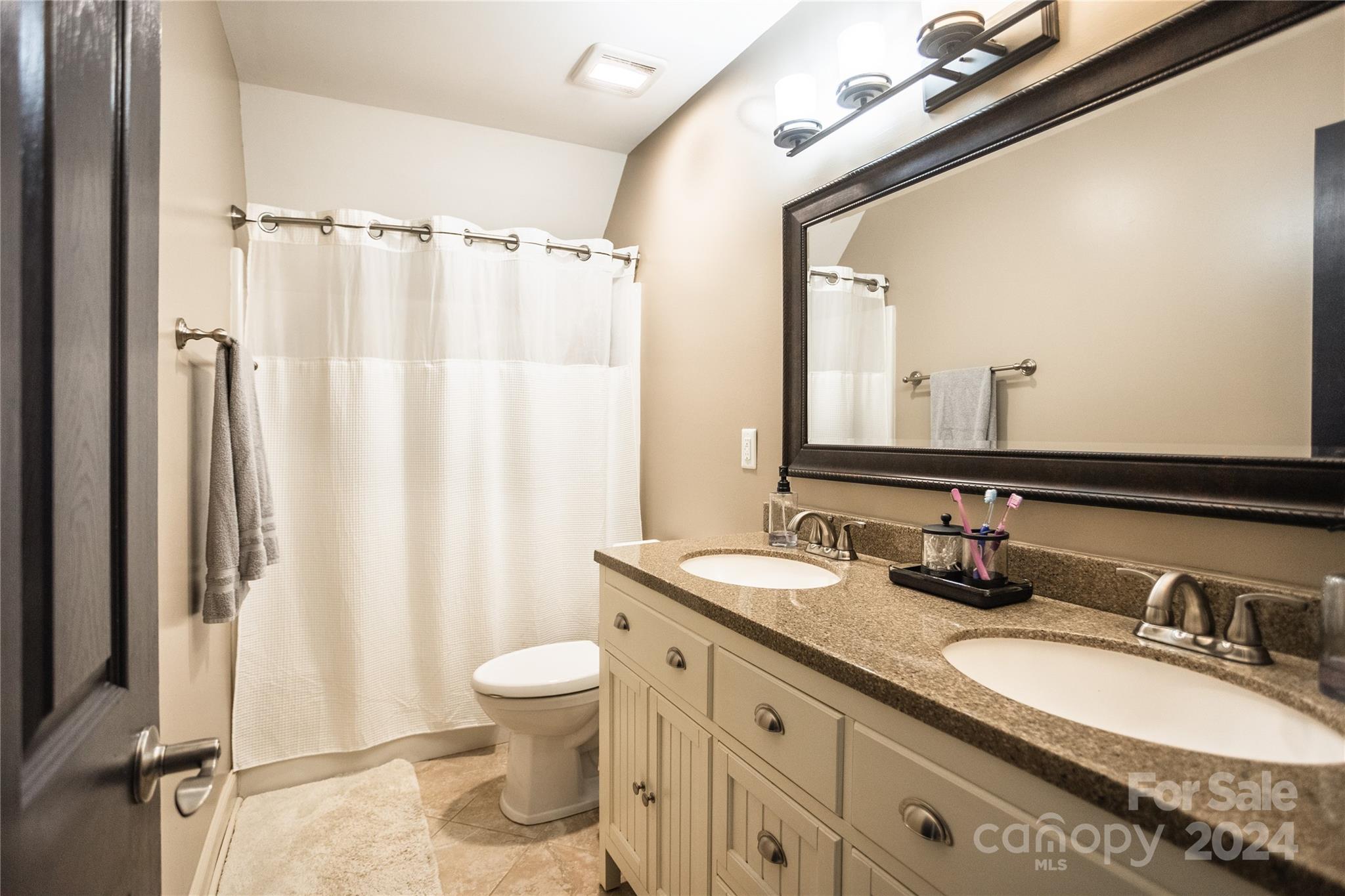 Mariners Bluff - Residential