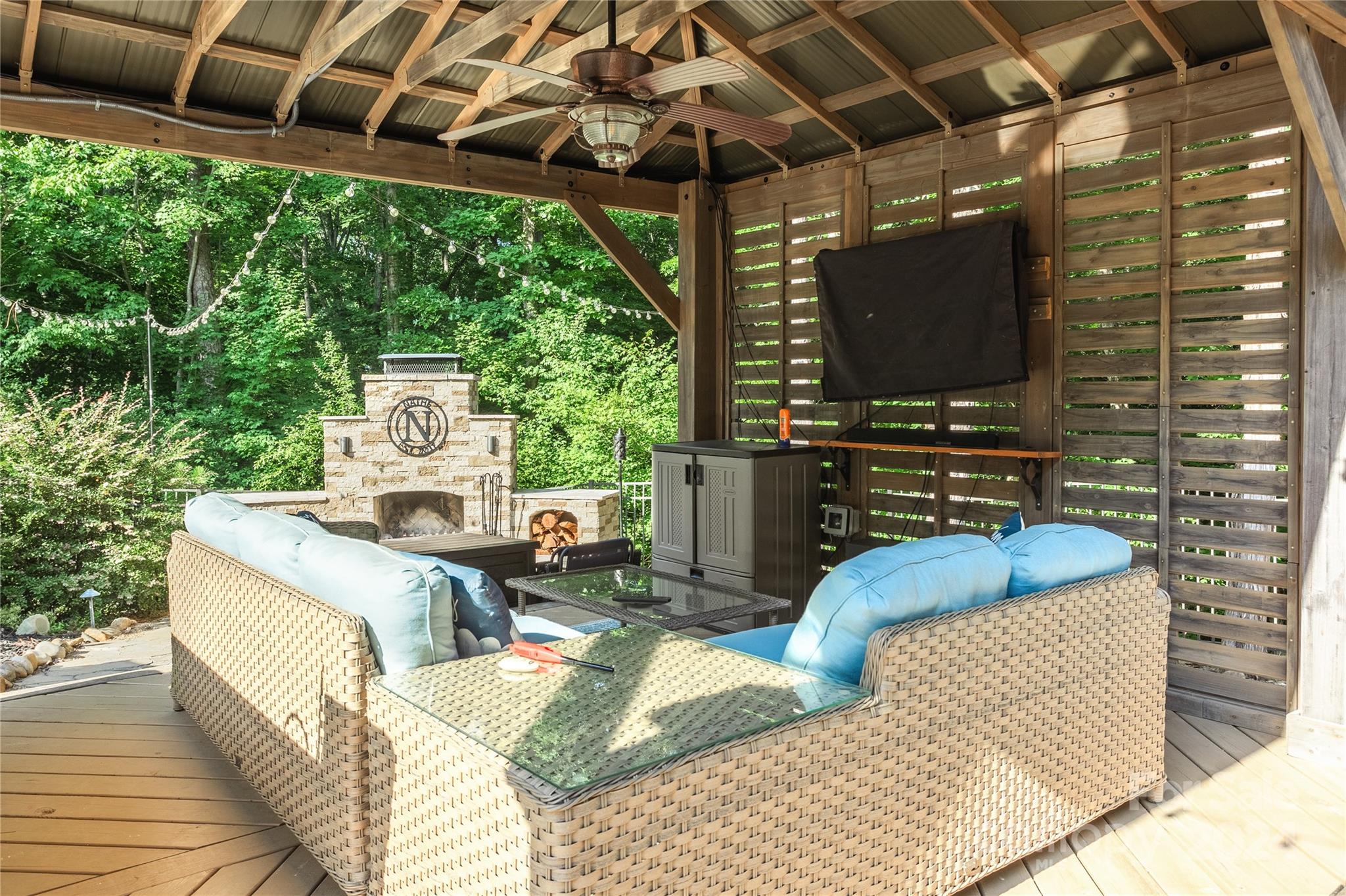 Mariners Bluff - Residential