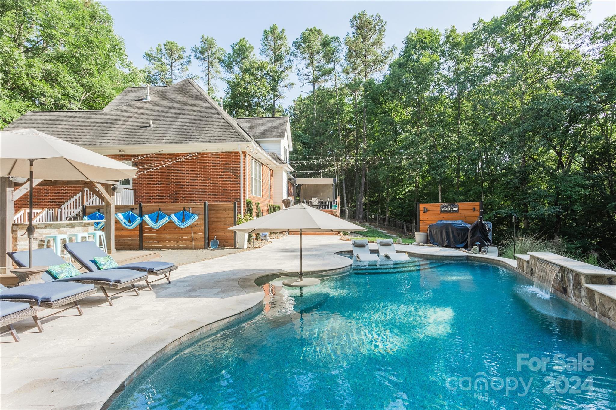 Mariners Bluff - Residential