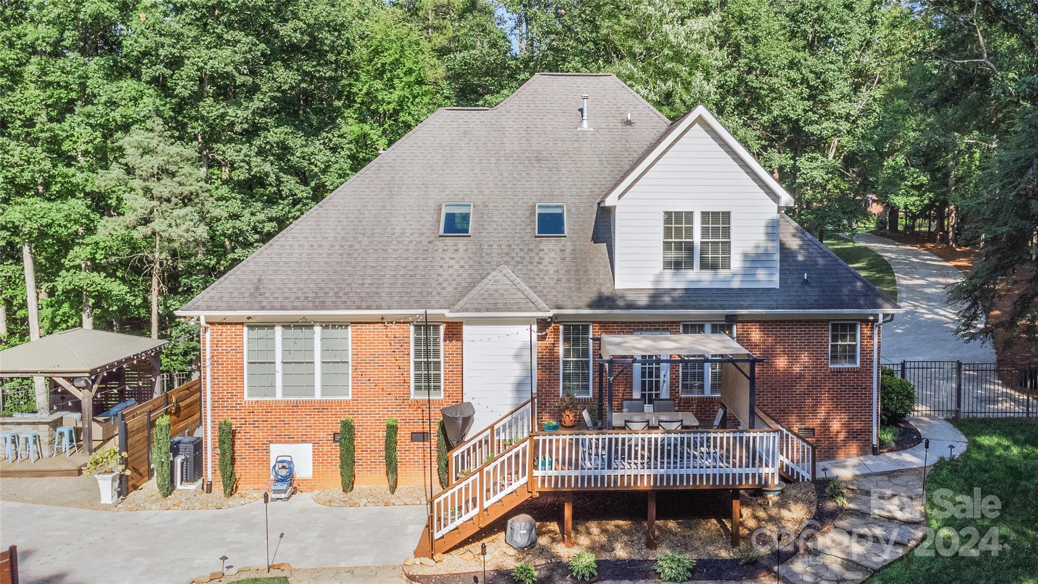 Mariners Bluff - Residential