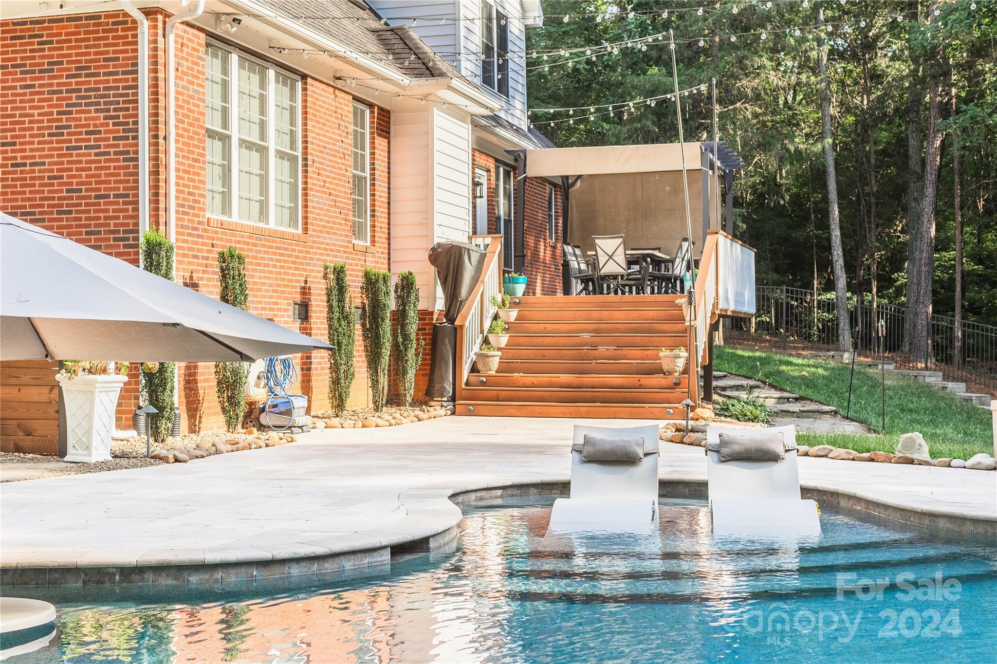 Mariners Bluff - Residential