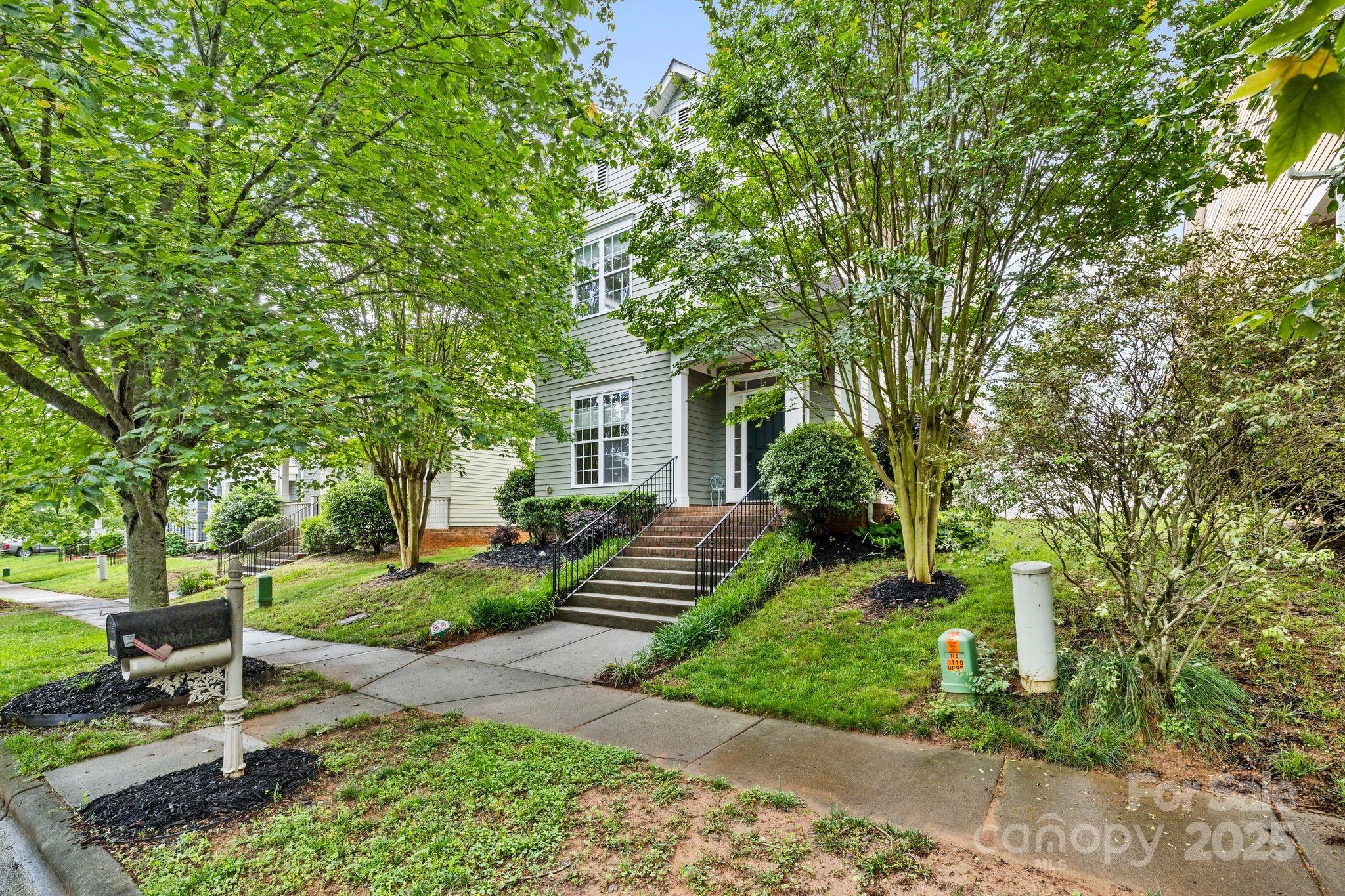 132 E Morehouse Avenue