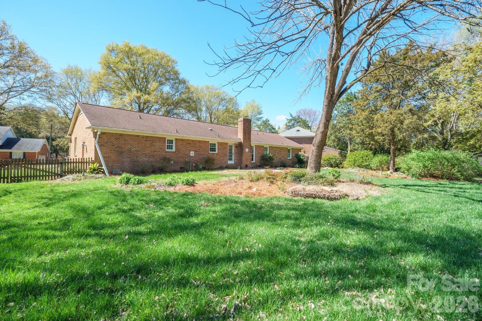 Ridgeloch - Residential