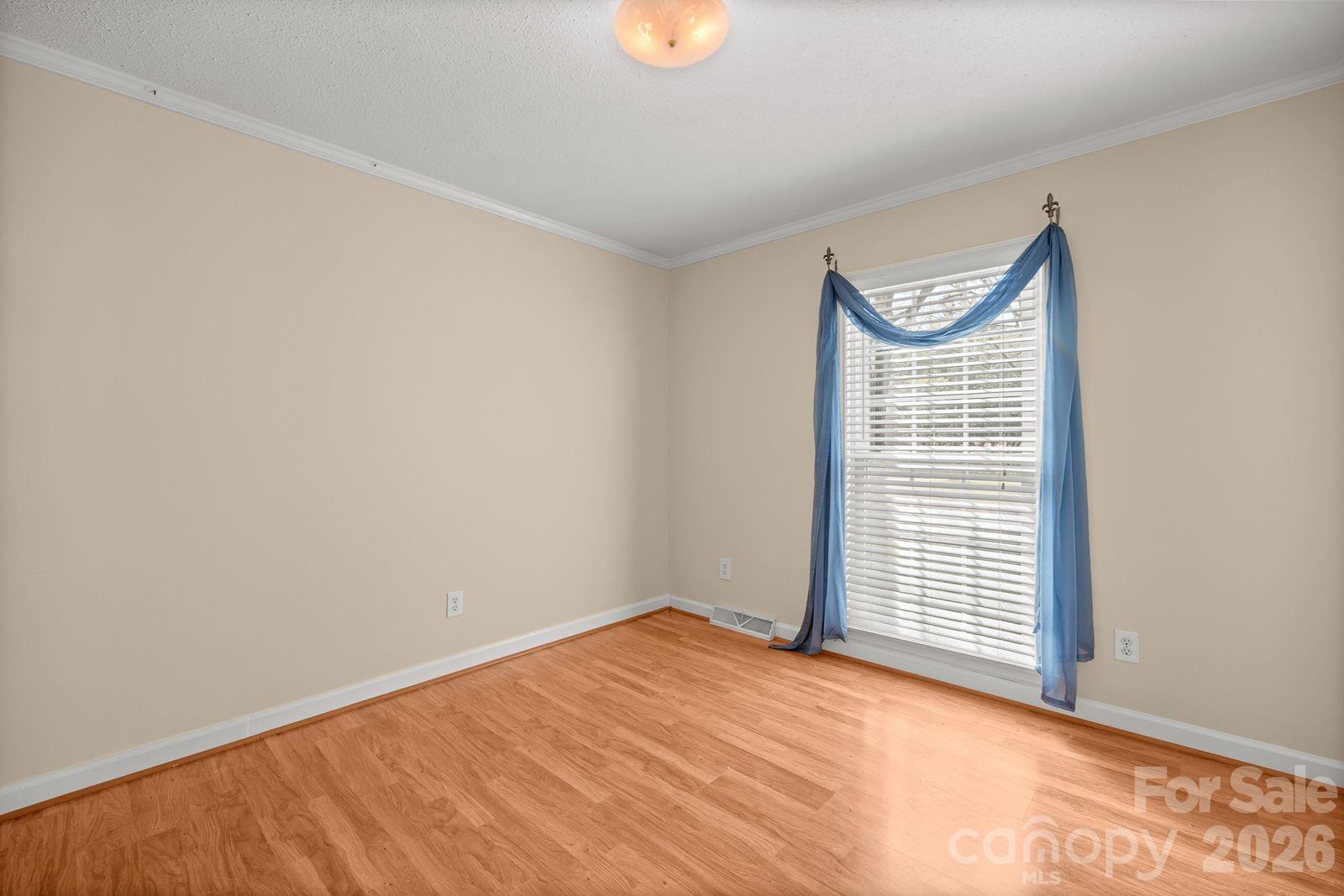 Ridgeloch - Residential