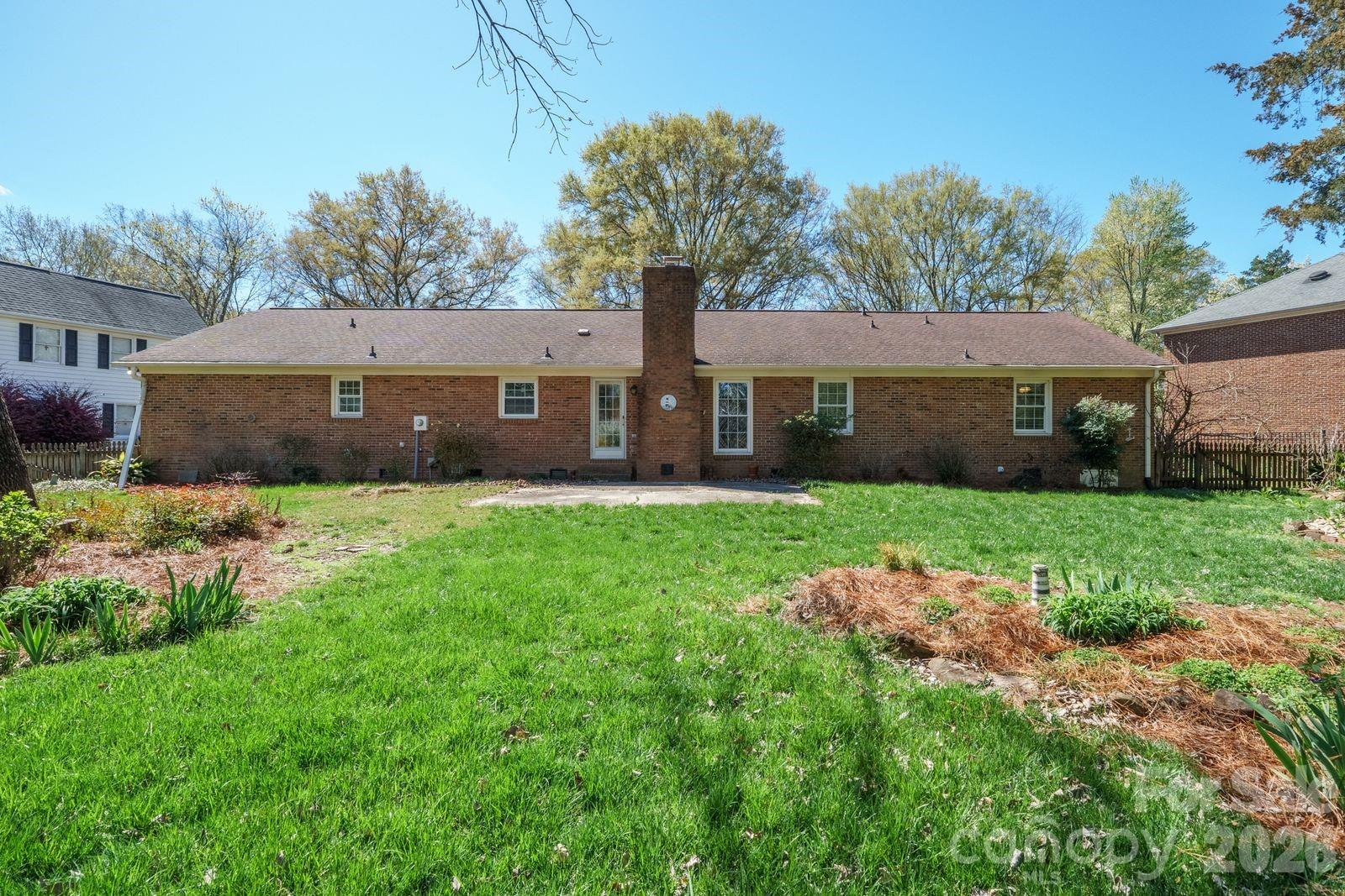 Ridgeloch - Residential