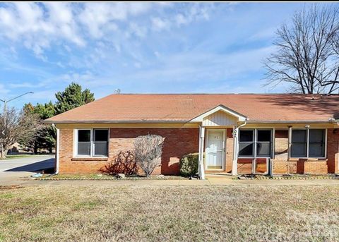 Photo of 1100 Chandler Drive #102, Rock Hill, SC 29732 (MLS # 4345536)