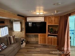 Twin Harbor - Residential