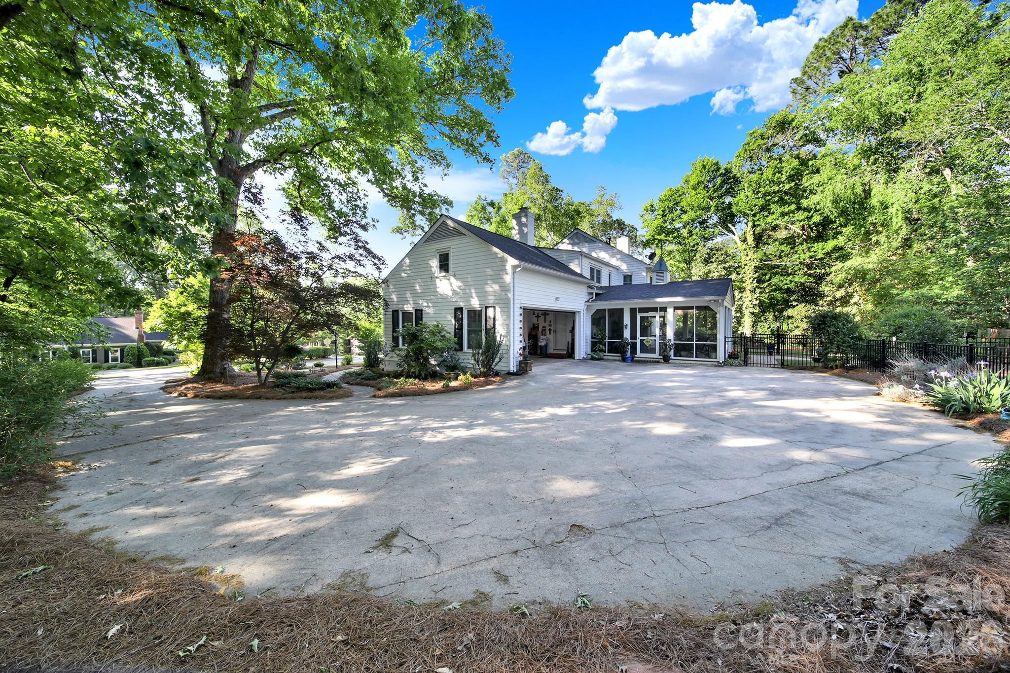 Forest Hills - Residential