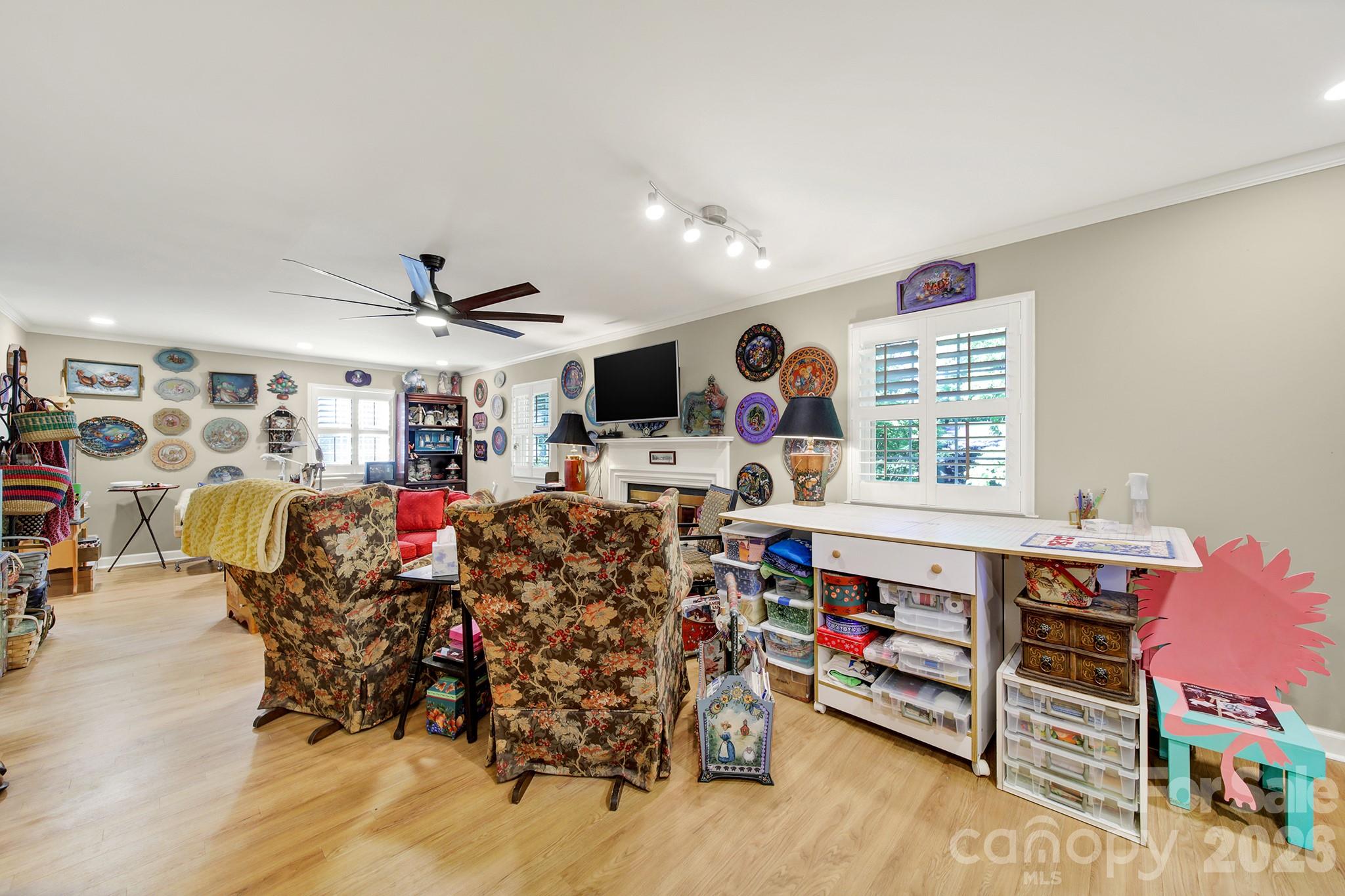 Forest Hills - Residential