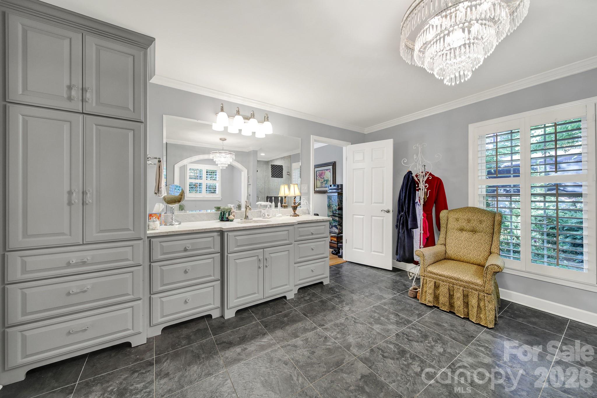 Forest Hills - Residential