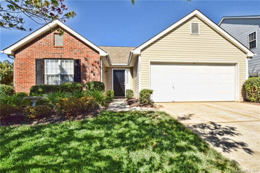 Wonderful 1-sty home in popular Hamilton Green. Open & inviting floorplan w/neutral decor & great natural light. Spacious living room w/vaulted ceilings & gas frpl. KT features a lot of cabinet space, SS appls & an eat-in breakfast area. Laminate HWs thruout BRs & living areas, tile in KT. Slate patio & nice private backyard. 2-car garage w/add'l attic storage. Multiple offer situation. Please submit highest & best by 4pm on 10/21/15.