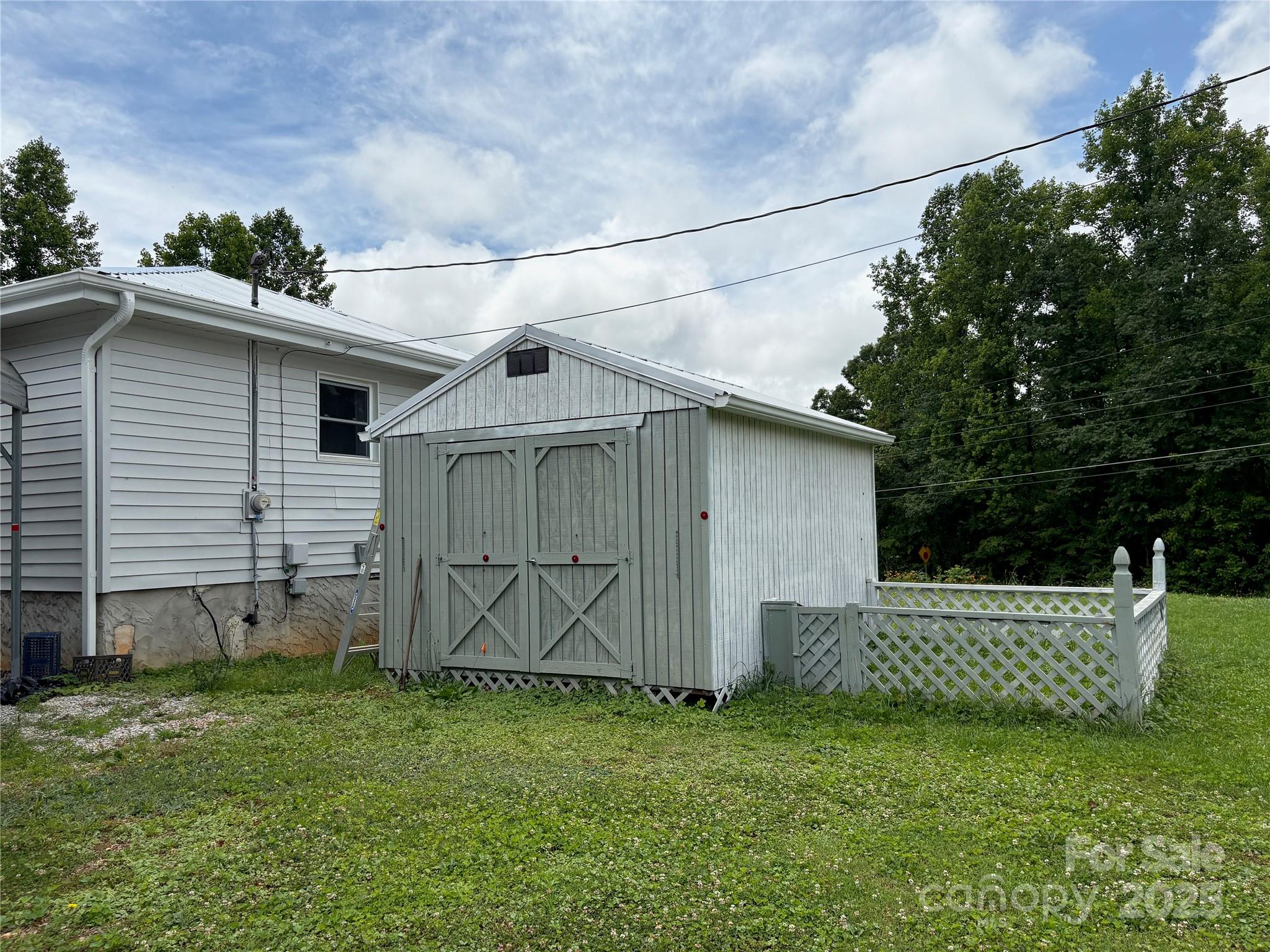 78 Moffitt Hill Church Road