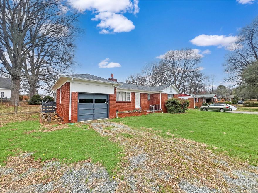 Are you looking for a home with charm and character? Look no further! This cozy 3-bedroom home is full of both! Inside you'll find a lovely living room with a stone fireplace attached to a kitchen with plenty of counter and cabinet space. There are three nicely sized bedrooms as well as gorgeous vintage full bathroom. Nestled on nearly half an acre with a fenced in backyard, you won't be short on backyard space! Did we mention there is NO HOA? Very well established neighborhood and community. Don't miss this rare opportunity! Beautiful and mature landscaping! Schedule your private showing today!