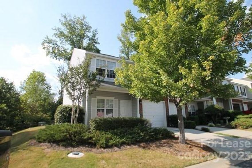 End Unit Townhome Located in The Cascades Subdivision off Hwy 21 in Fort Mill, SC, 3 Bedrooms & A Loft Area, 3 Bathrooms, Great Room with Gas Fireplace, Dining Area, Kitchen with Range, Dishwasher & Microwave. 1 Car Garage. Patio. Single Family Only.
No Smoking/No Vaping. No Pets. Maximum Occupants 5.
Home is currently occupied, with no showings permissible until vacant and turn over work completion. Now accepting applications. Approximate availability date is 9/10/2023. (This date not guaranteed and subject to change.)