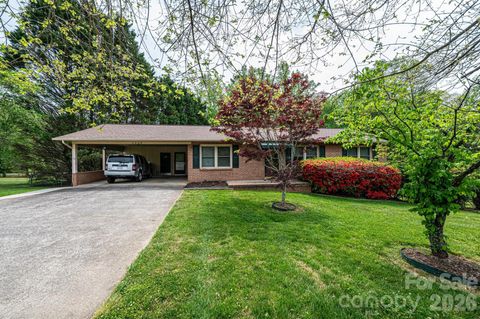 1250 21st Avenue NE Hickory NC 28601