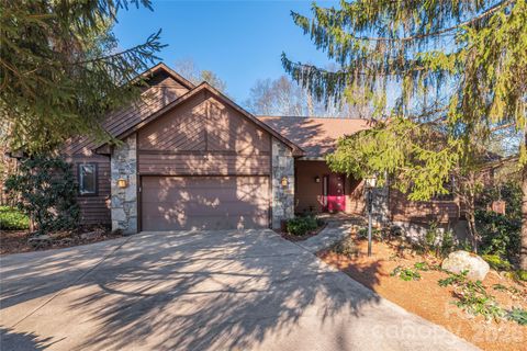 Photo of 35 Hillcreek Drive, Asheville, NC 28804 (MLS # 4338421)