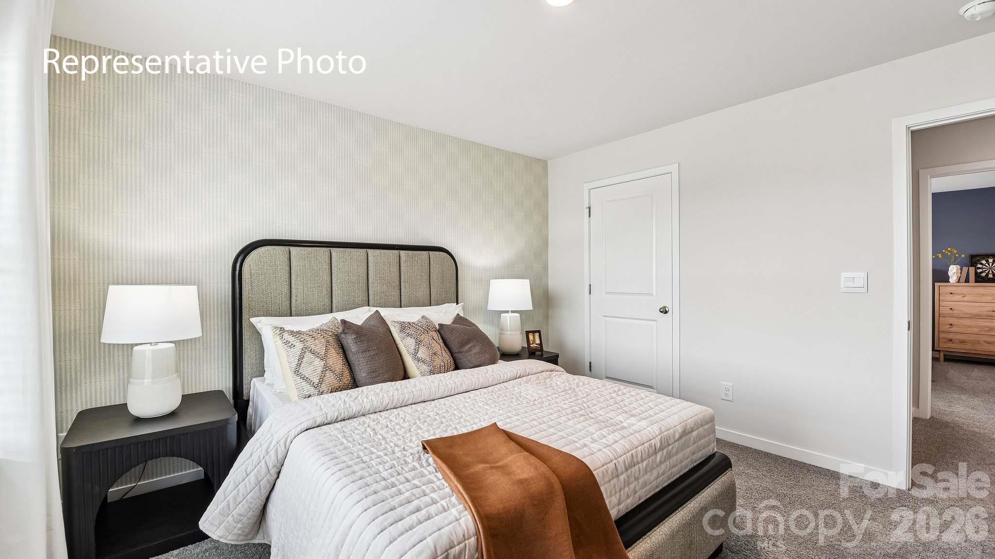 The Hamptons at Hickory - Residential