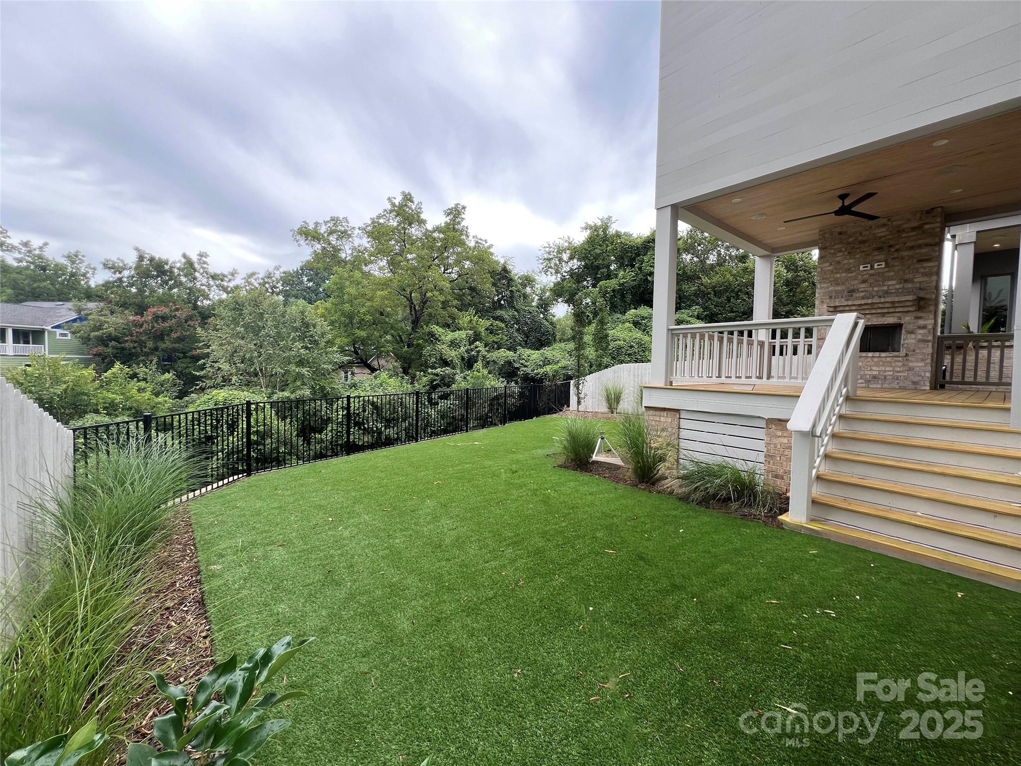 The Arts District - Residential