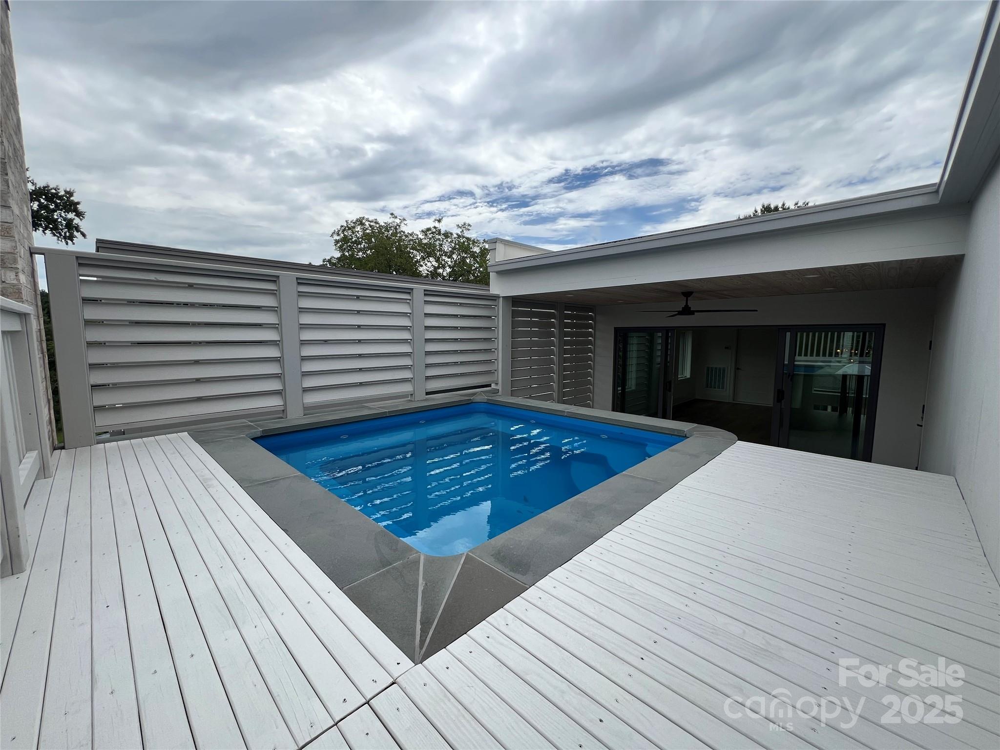 The Arts District - Residential