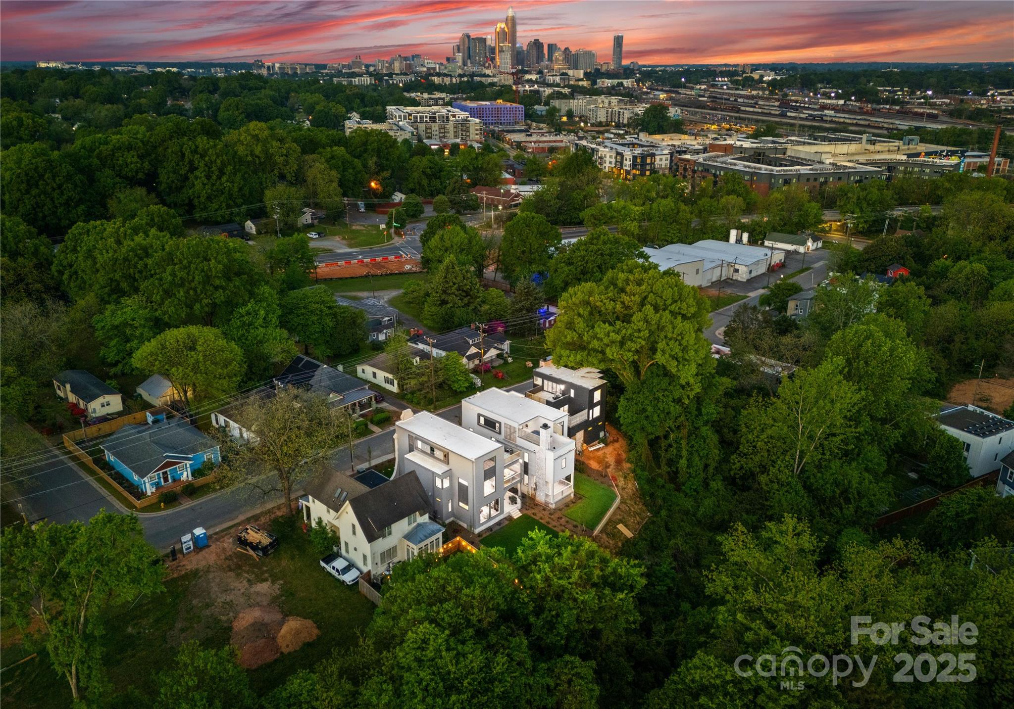 The Arts District - Residential