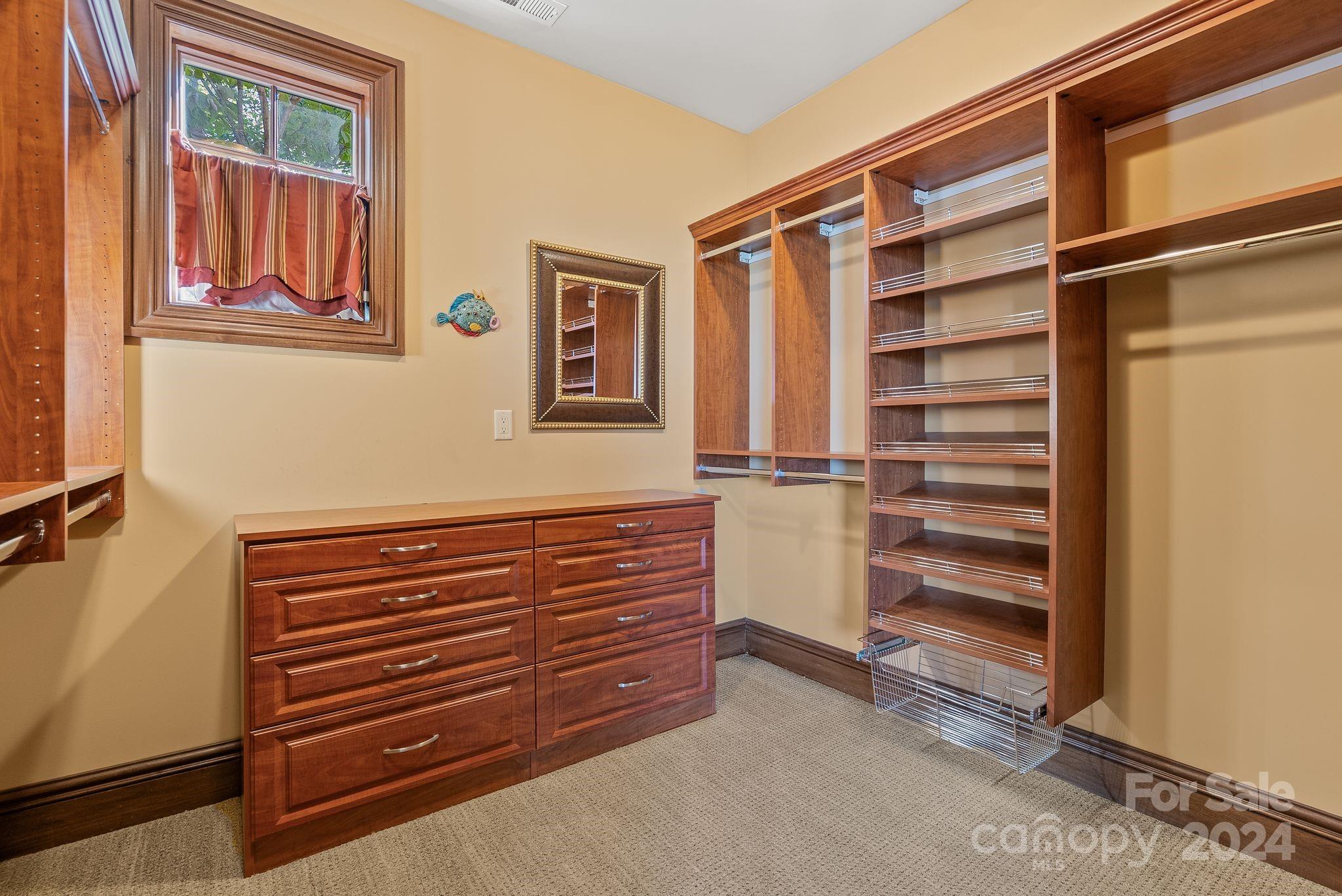 Reynolds Mountain - Residential