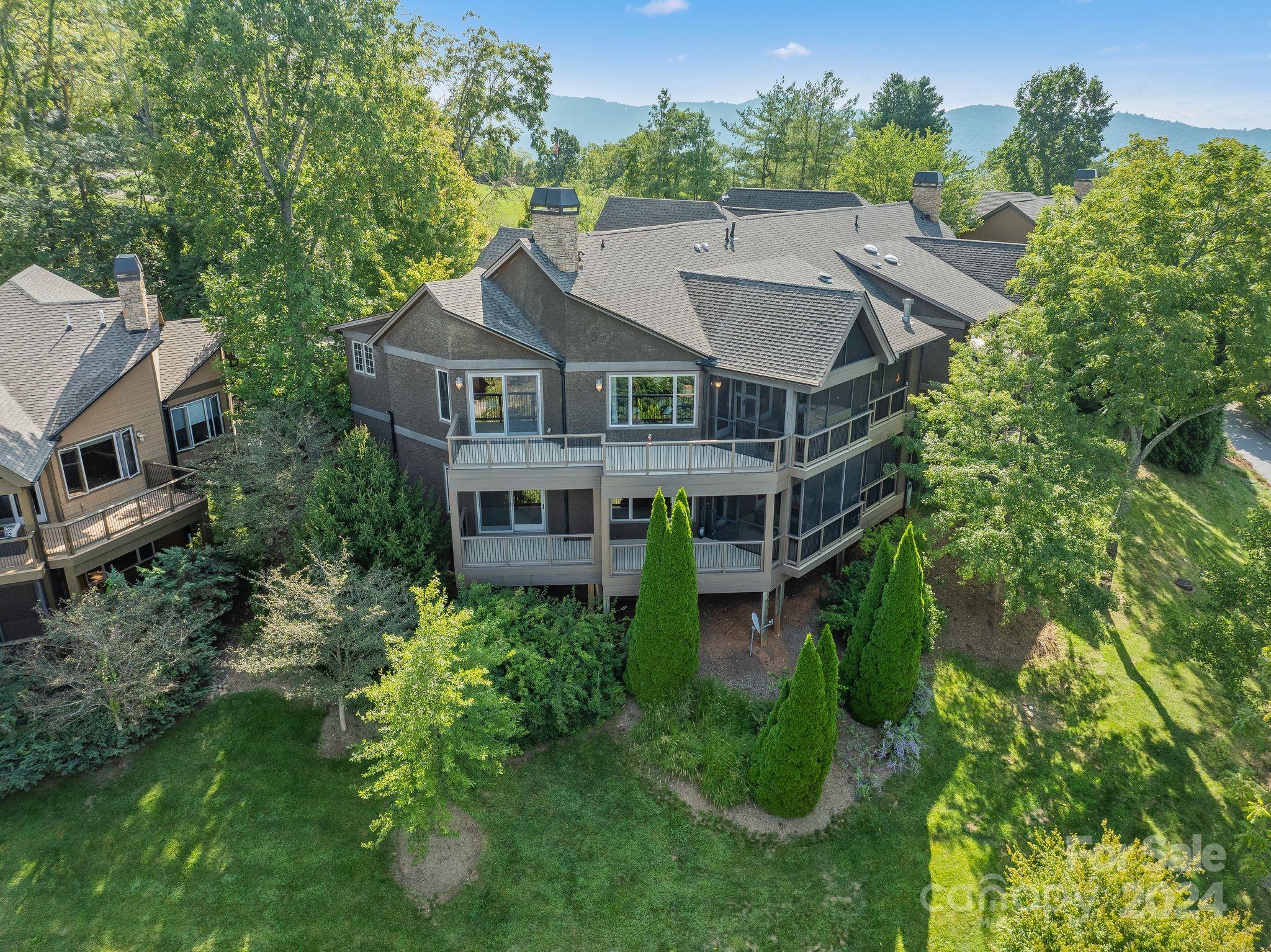 Reynolds Mountain - Residential