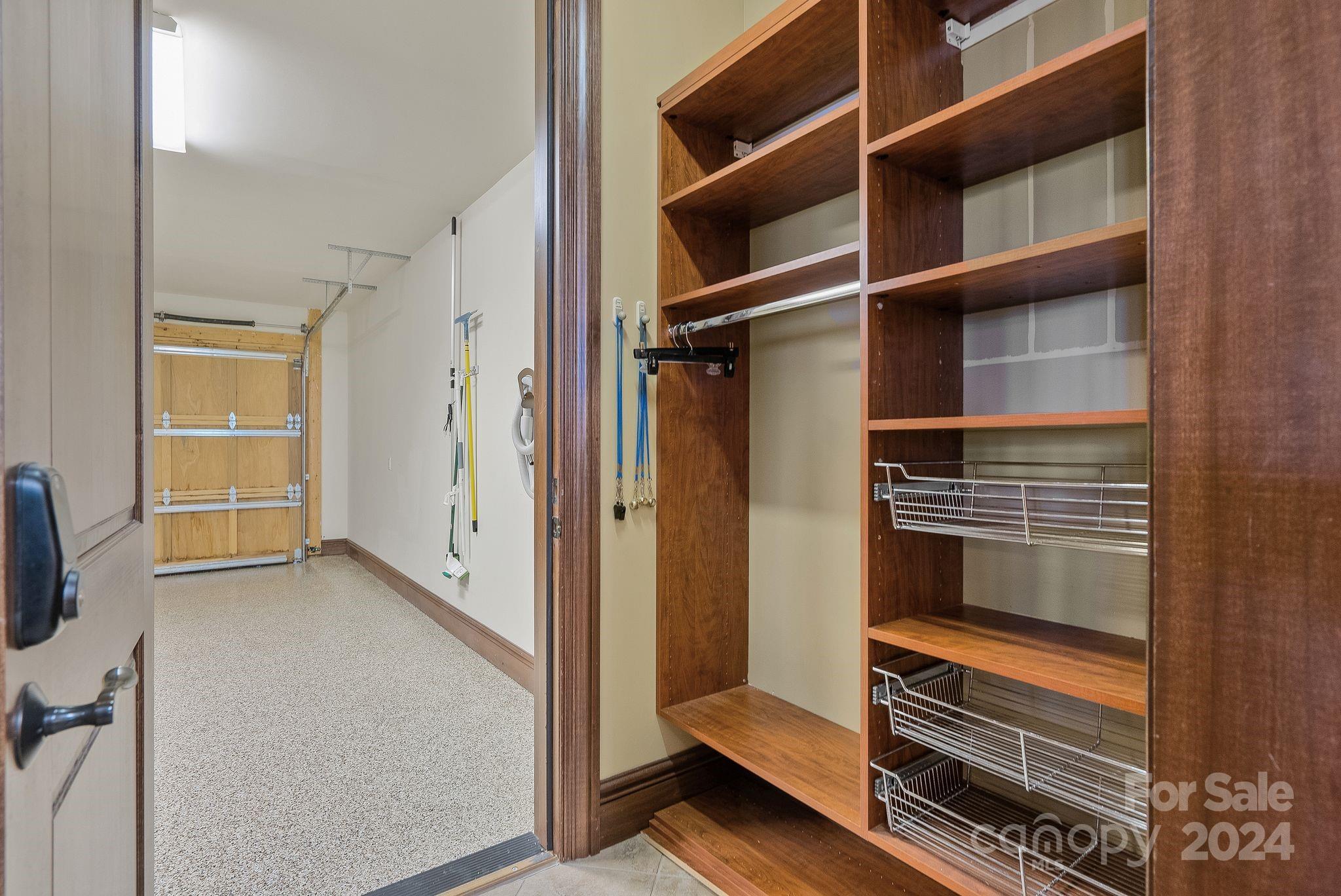 Reynolds Mountain - Residential